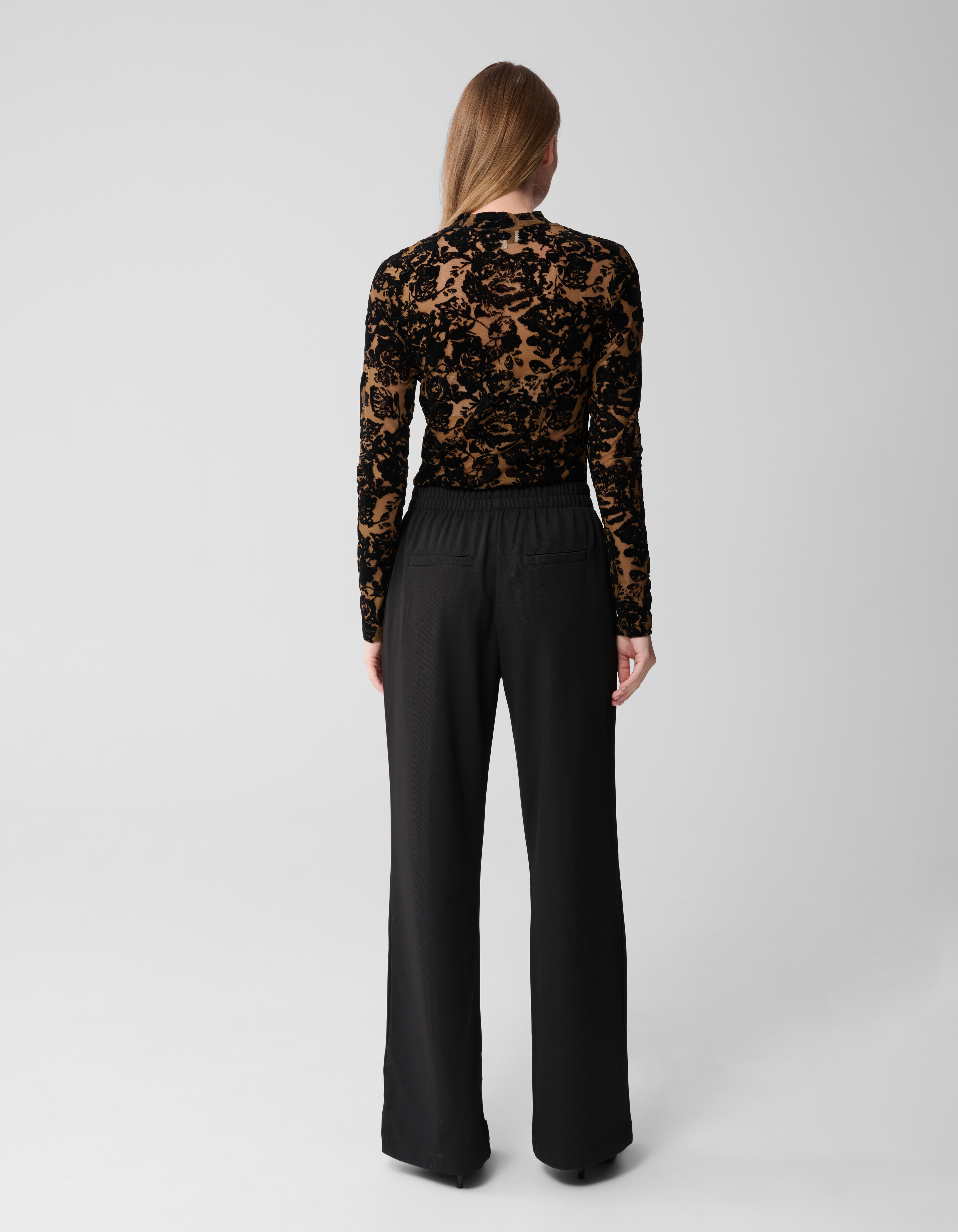 Roses Flock Mesh Top Zwart SHOEBY WOMEN