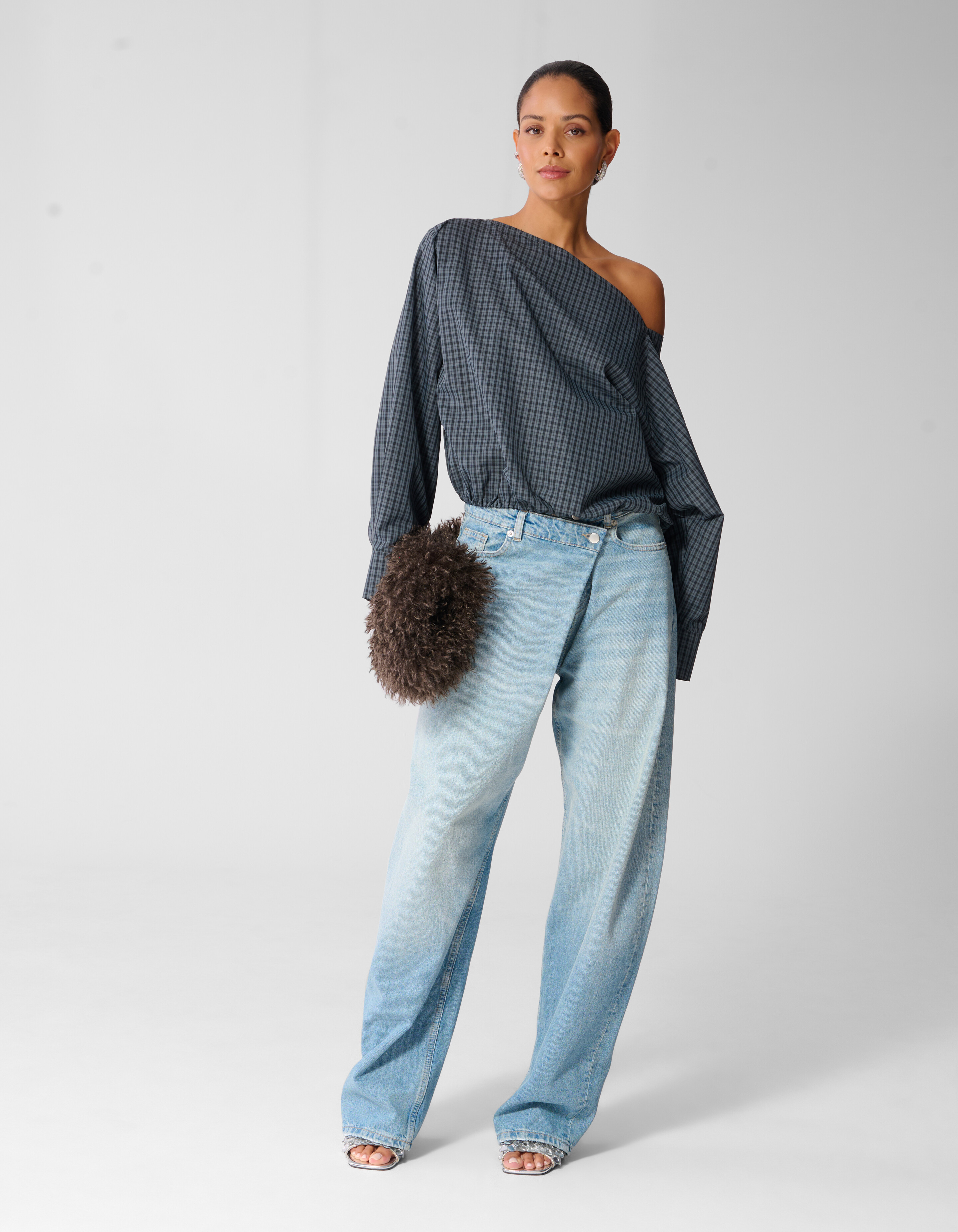 Ruiten Off Shoulder Blouse Donkergrijs SHOEBY WOMEN