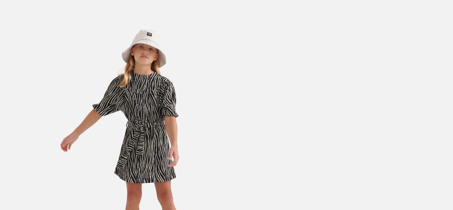 Zebra Crinkle Jurk Zwart/Wit SHOEBY GIRLS
