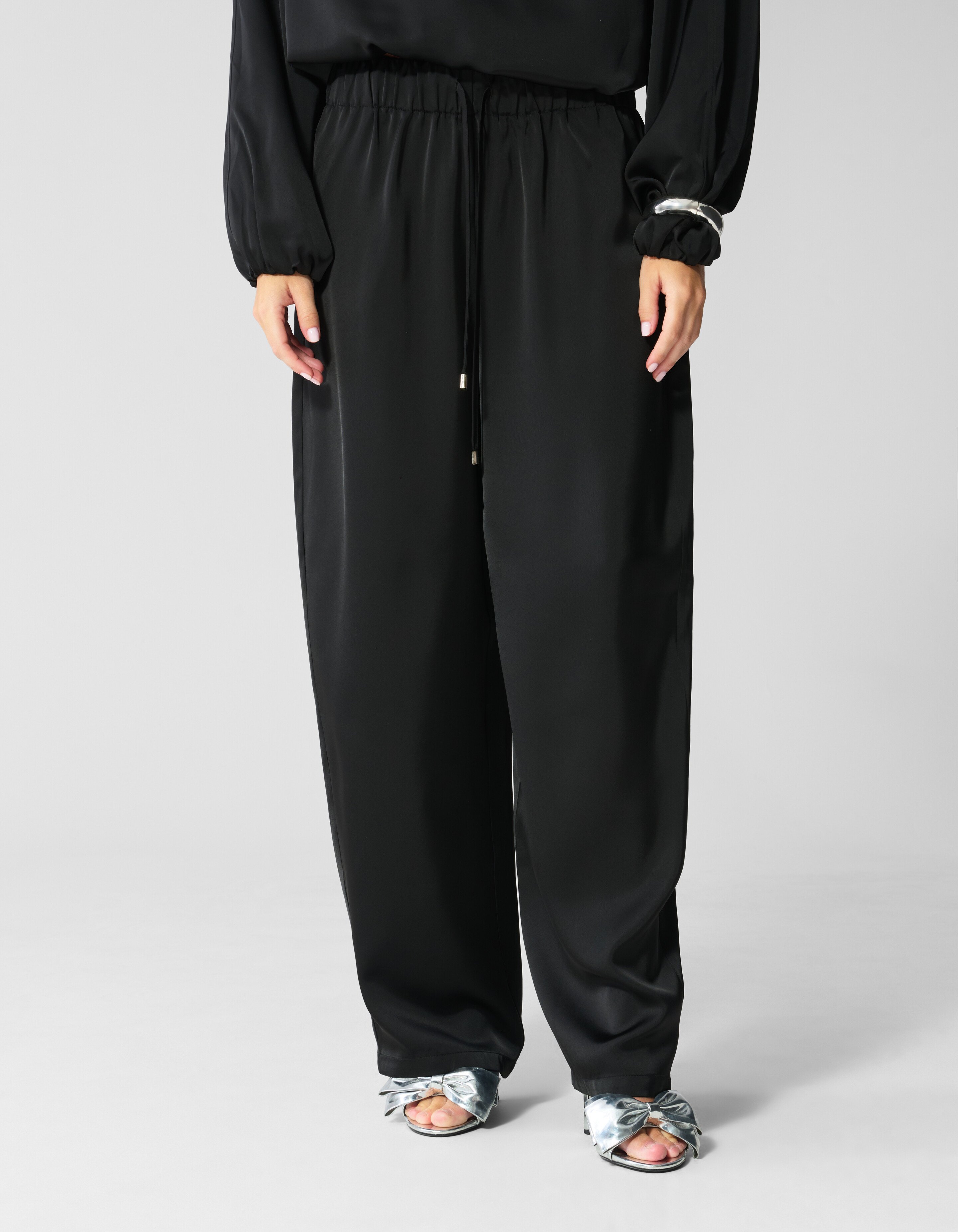 Satijnen Wide Leg Fit Broek Zwart SHOEBY WOMEN