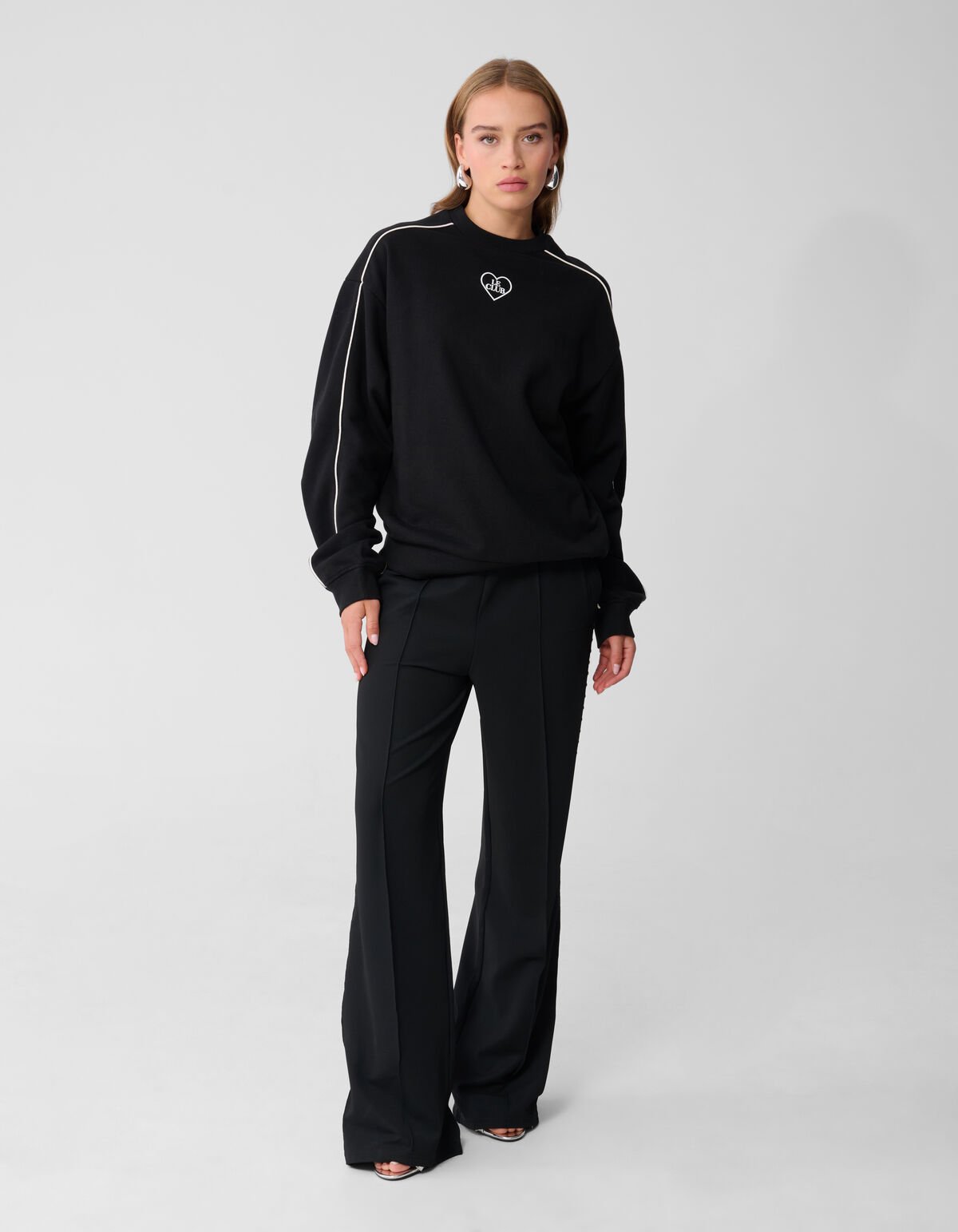 Heart Artwork Sweater Zwart SHOEBY WOMEN