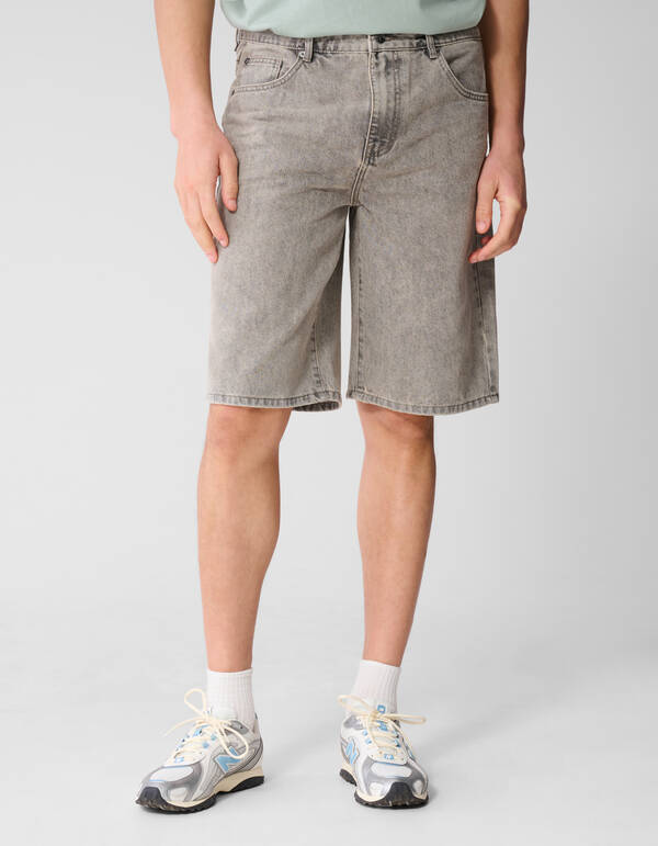 Relaxed Fit Denim Short Lichtgrijs SHOEBY MEN
