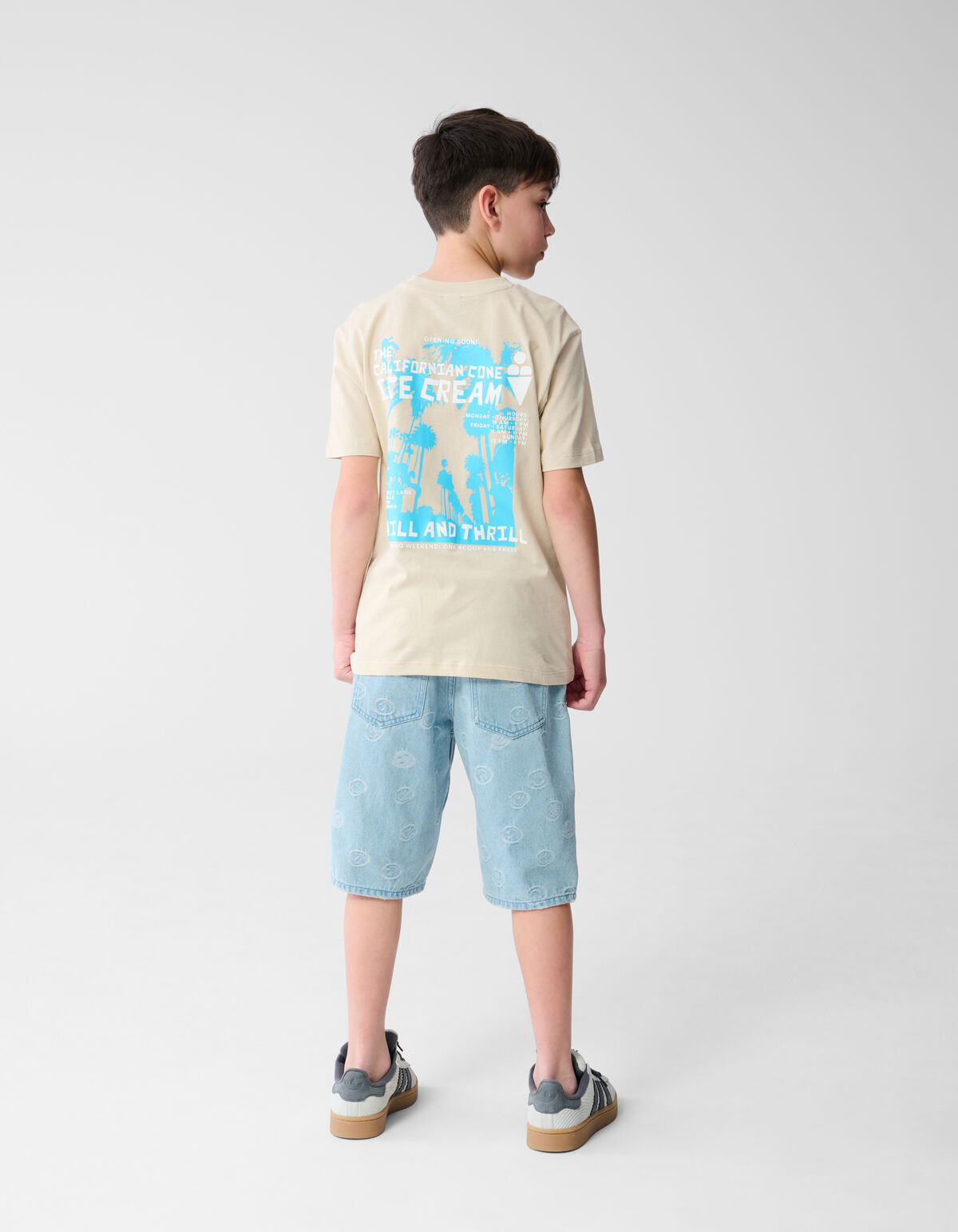Chill Artwork T-shirt Zand SHOEBY BOYS