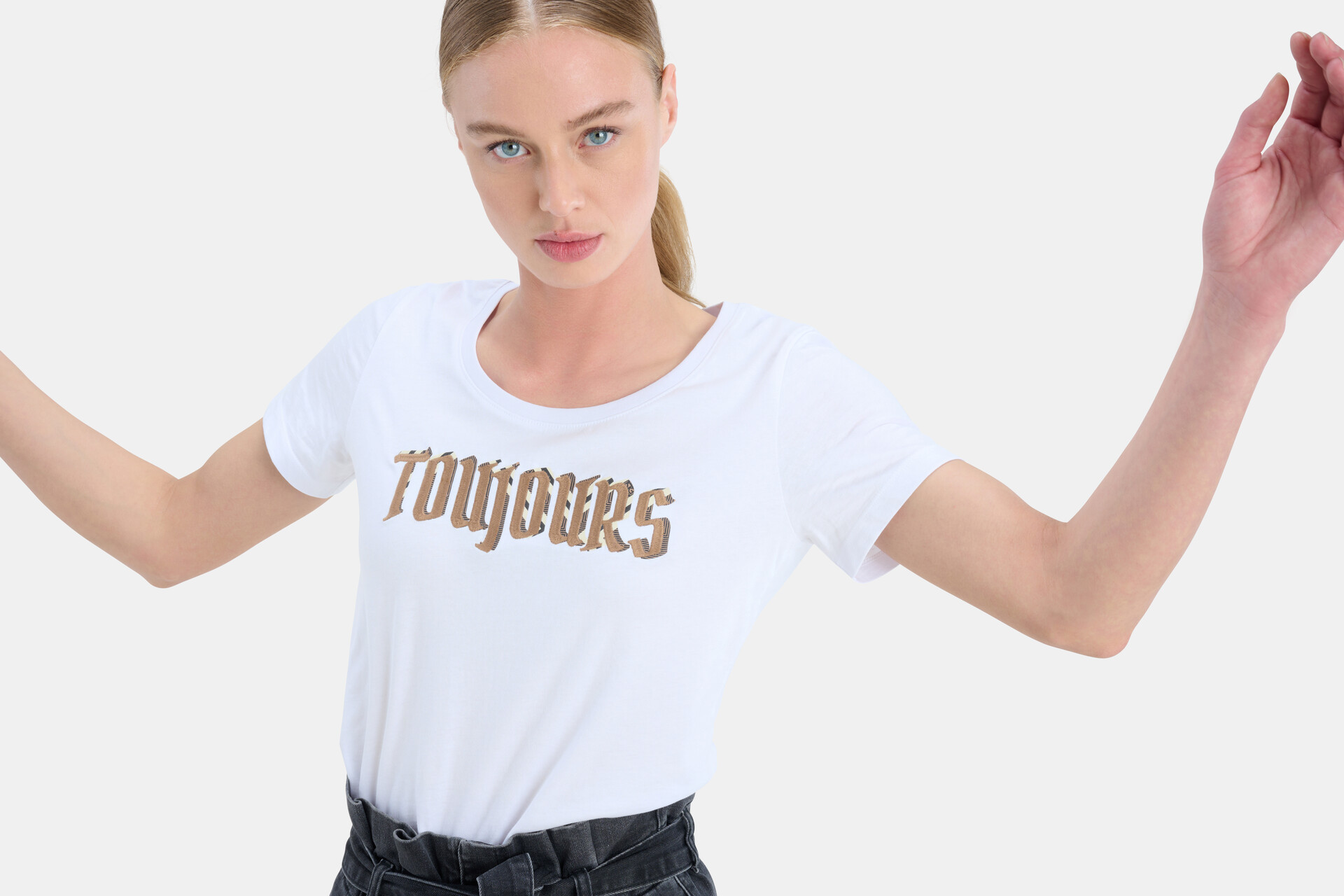 Toujours T-shirt Wit SHOEBY WOMEN