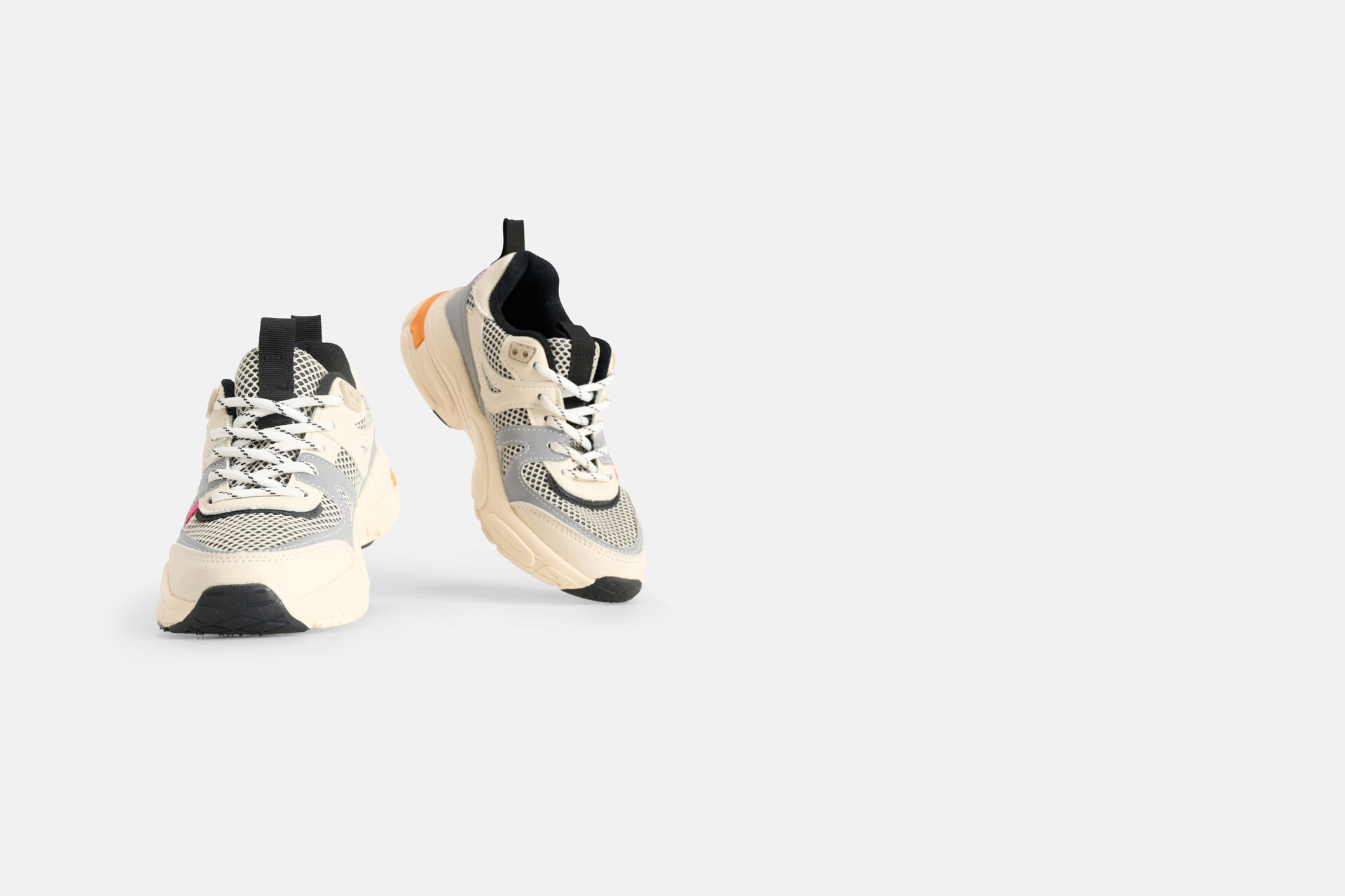 Sportieve Sneaker Gebroken Wit SHOEBY SHOES