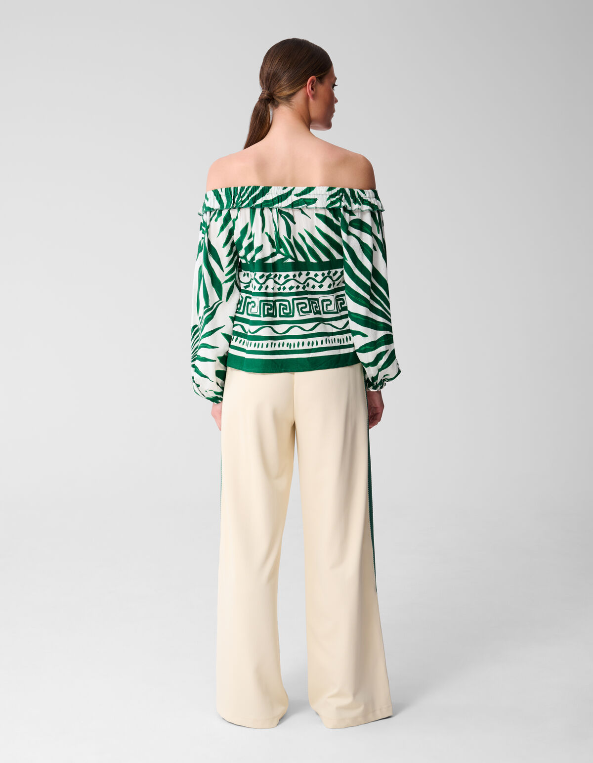 Printed Palm Off Shoulder Top Groen SHOEBY WOMEN