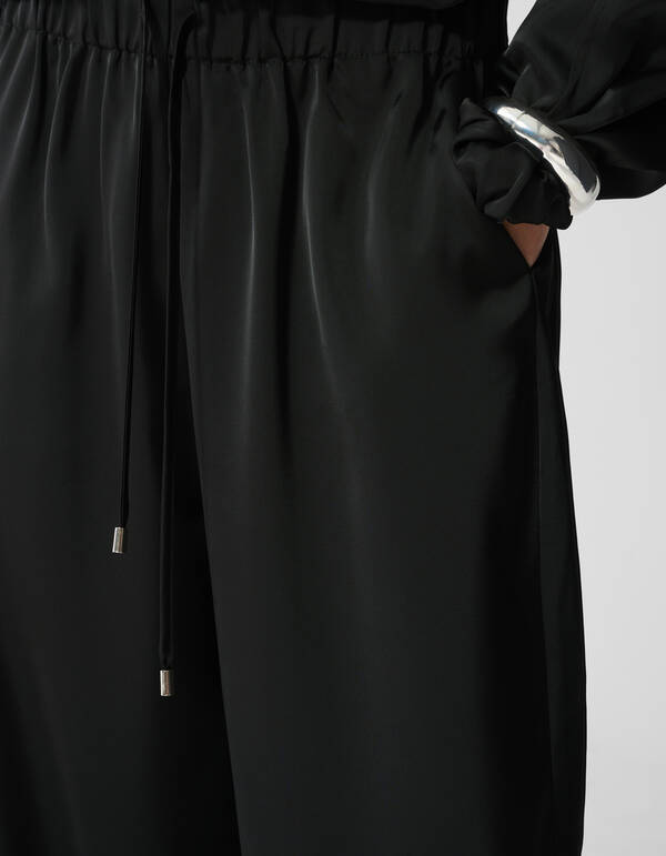 Satijnen Wide Leg Fit Broek Zwart SHOEBY WOMEN