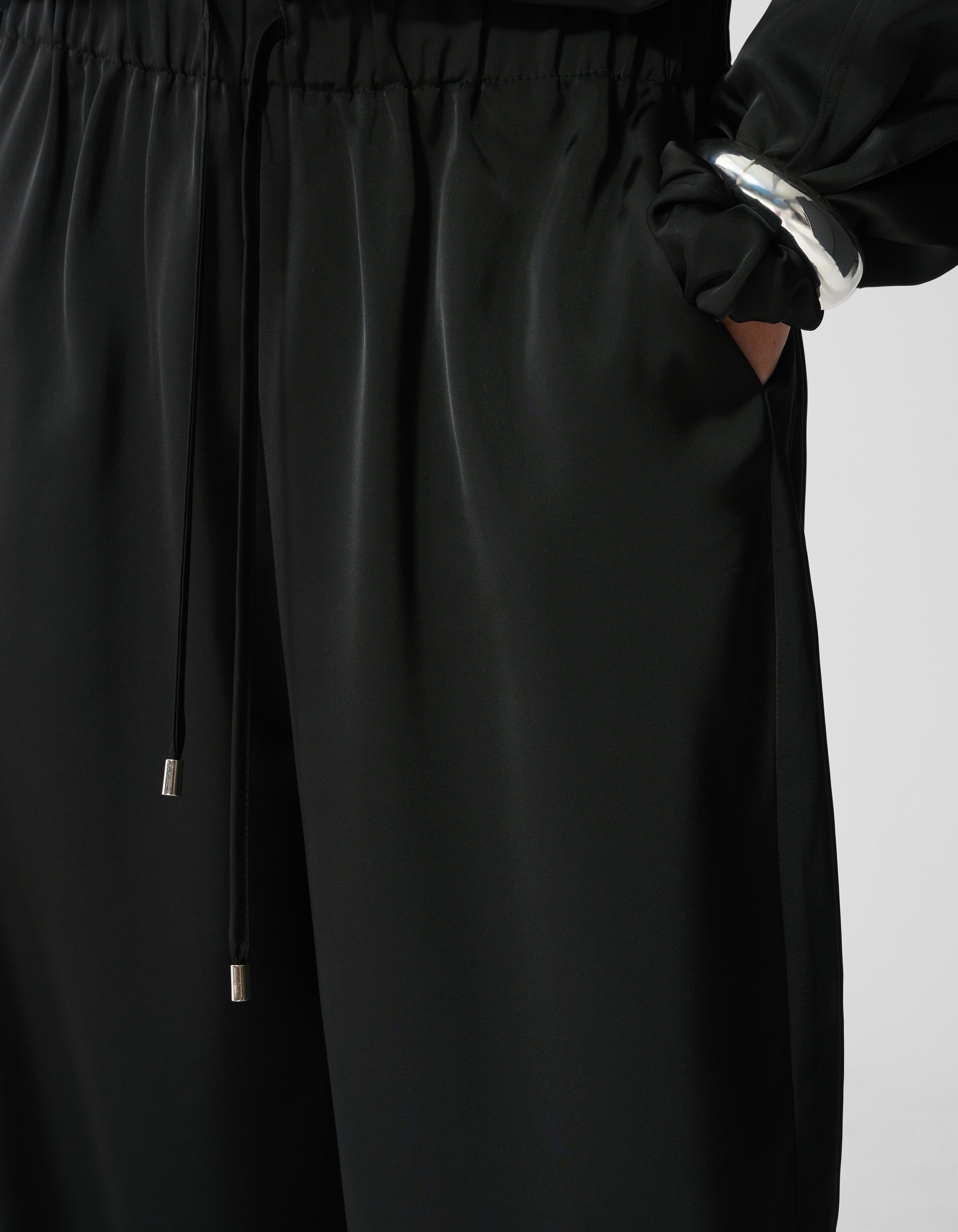 Satijnen Wide Leg Fit Broek Zwart SHOEBY WOMEN