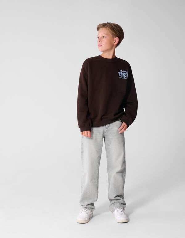 Label Sweater Donkerbruin SHOEBY BOYS