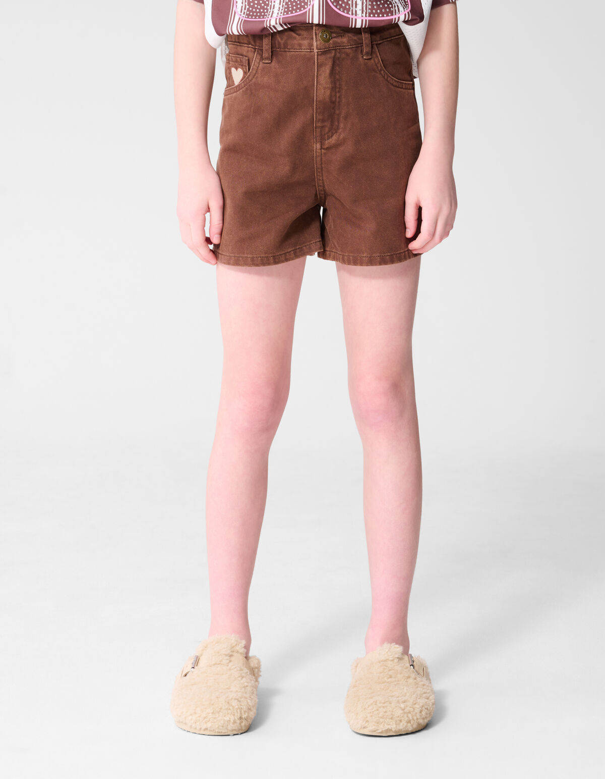 Heart Embroidery Denim Short Bruin SHOEBY GIRLS