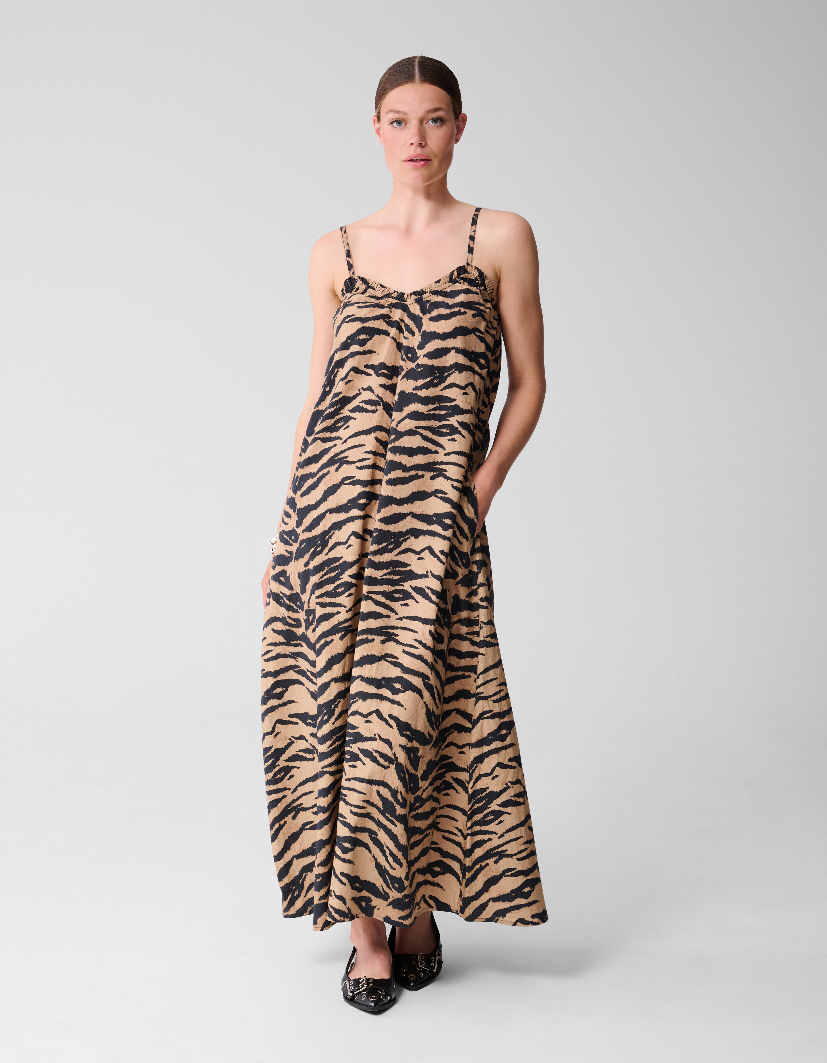 Tiger Maxi Jurk Bruin SHOEBY WOMEN