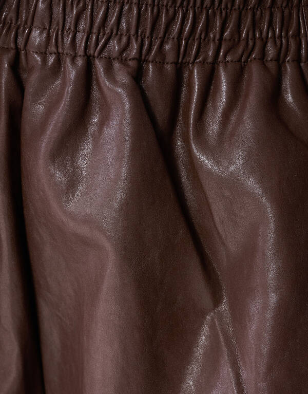 Vegan Leren Short Bruin SHOEBY WOMEN