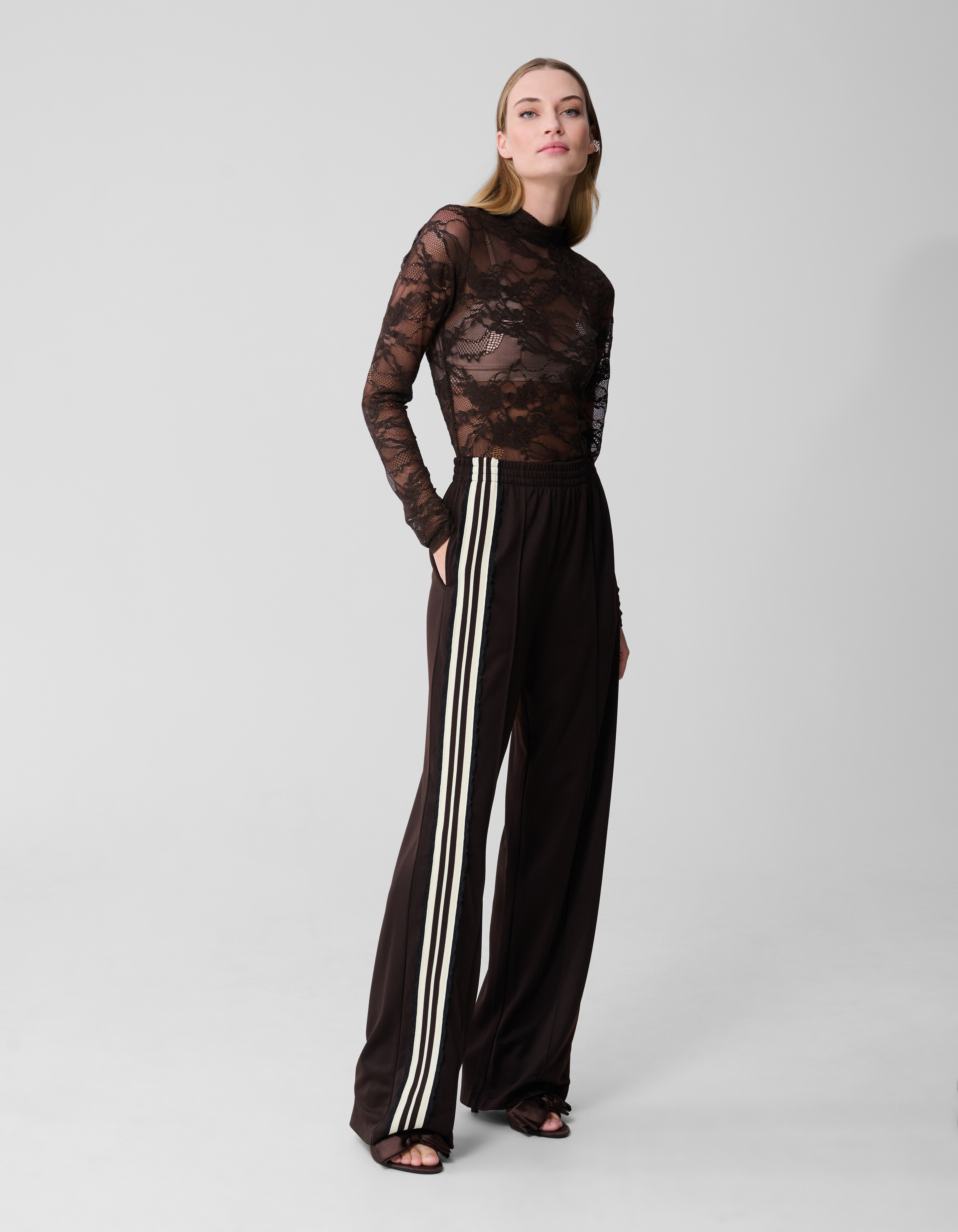 Asymmetrische Tape Wide Leg Broek Donkerbruin SHOEBY WOMEN