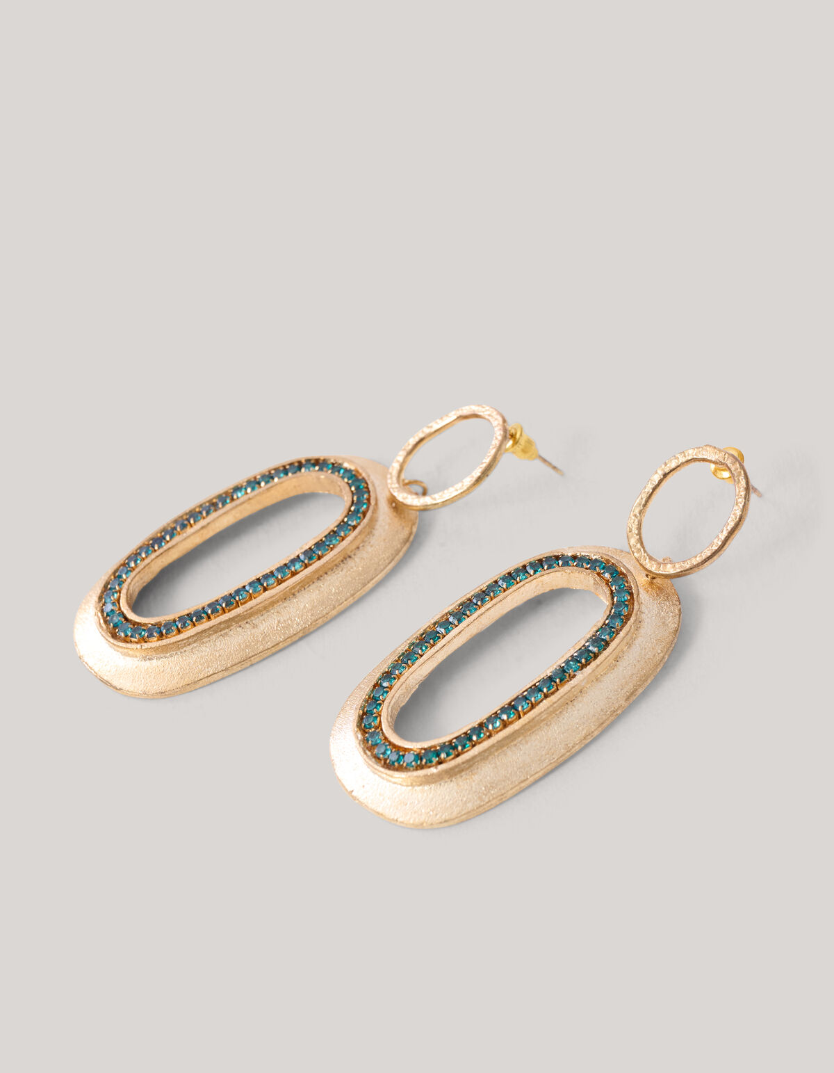 Hammered Oval Strass Oorbellen Goud By Mieke SHOEBY ACCESSOIRES