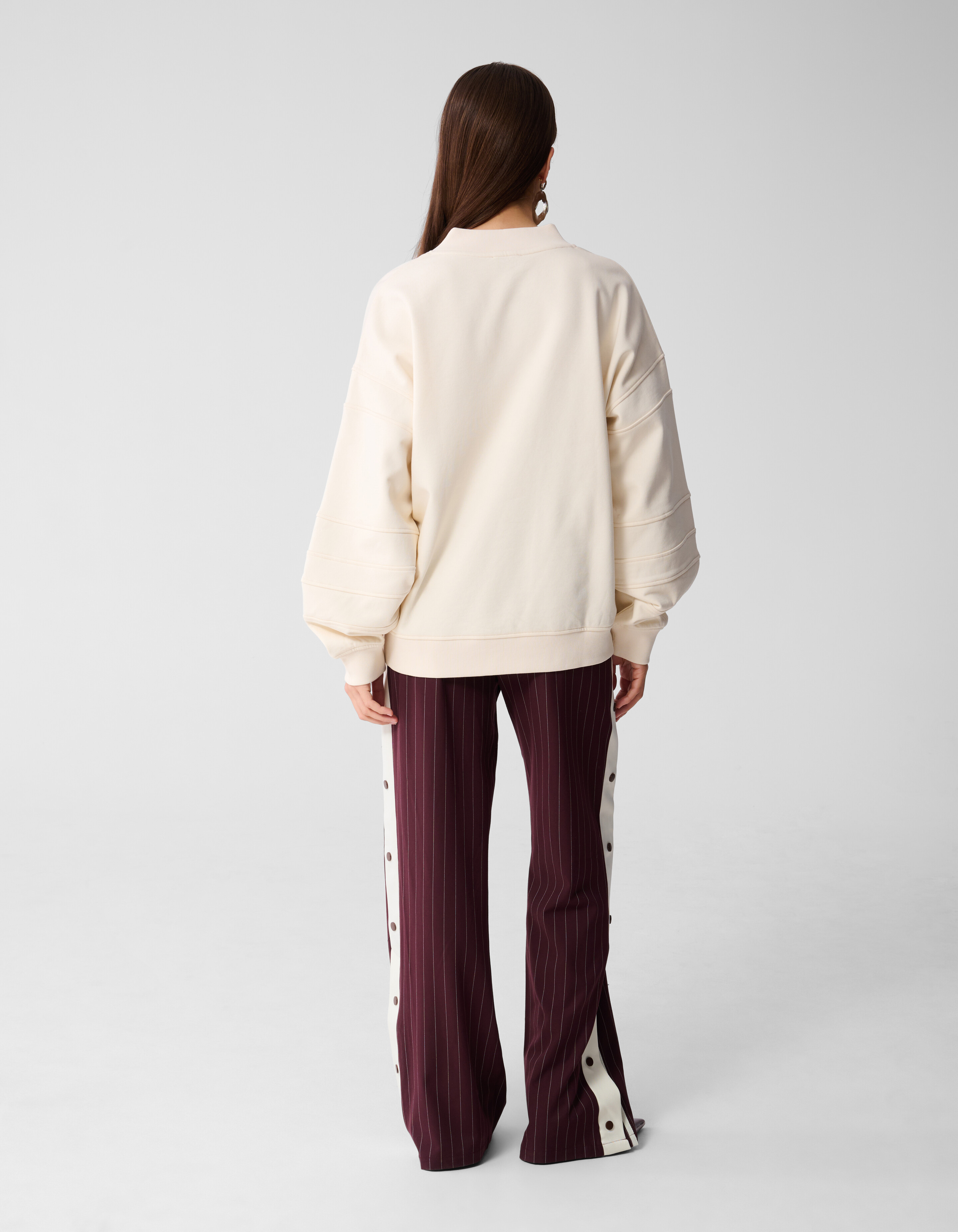 Varsity Logo Sweater Gebroken Wit SHOEBY WOMEN