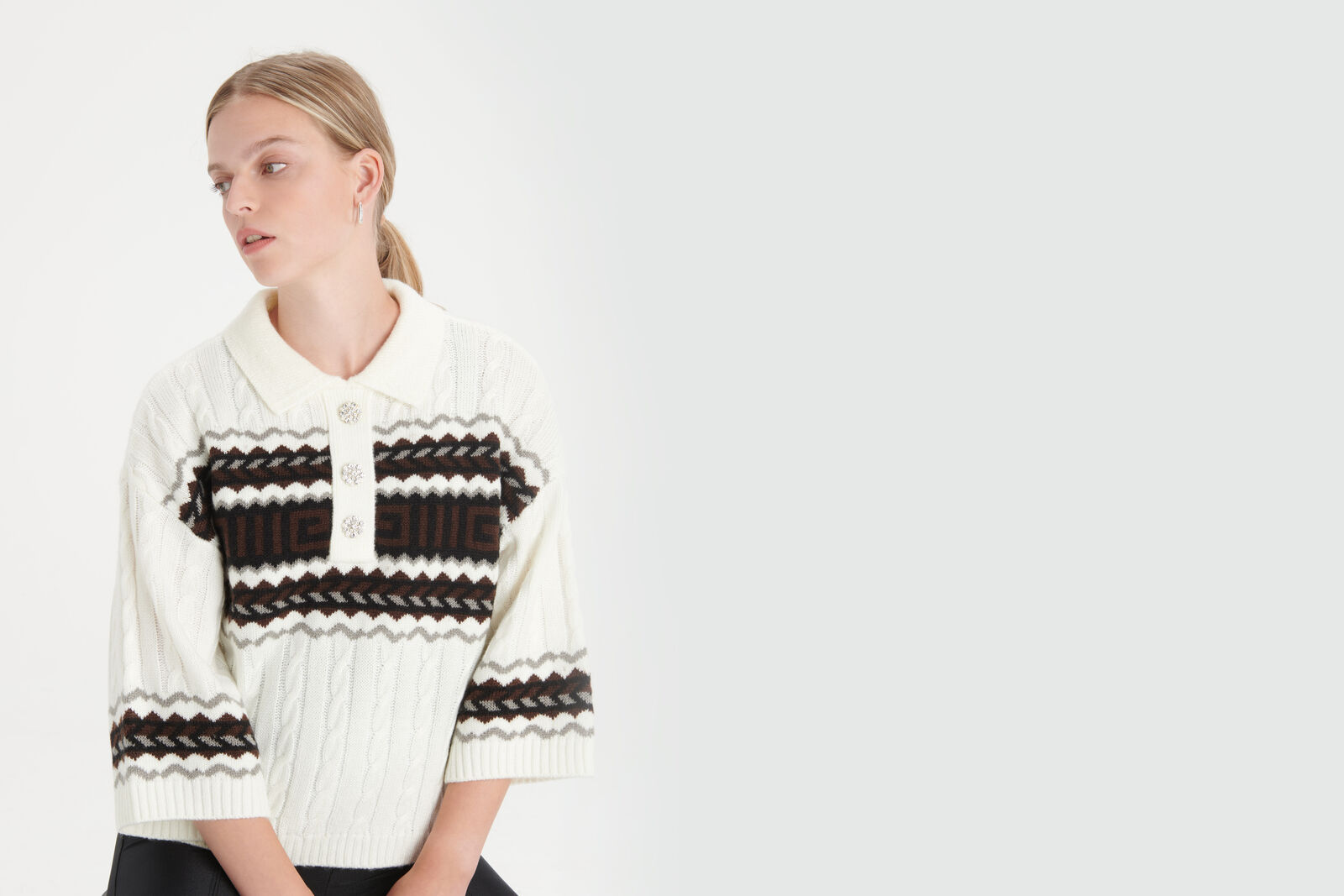Ezzy Pullover
