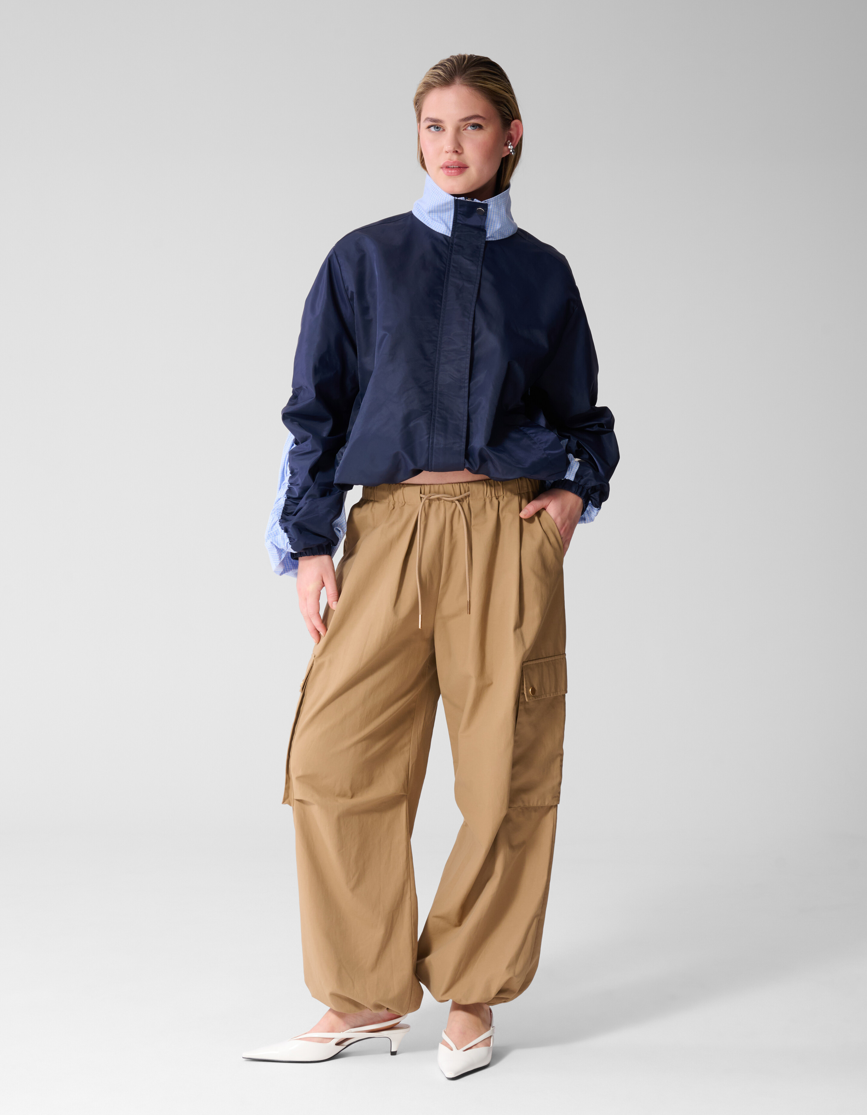 Loose Fit Cargo Broek Zand SHOEBY WOMEN