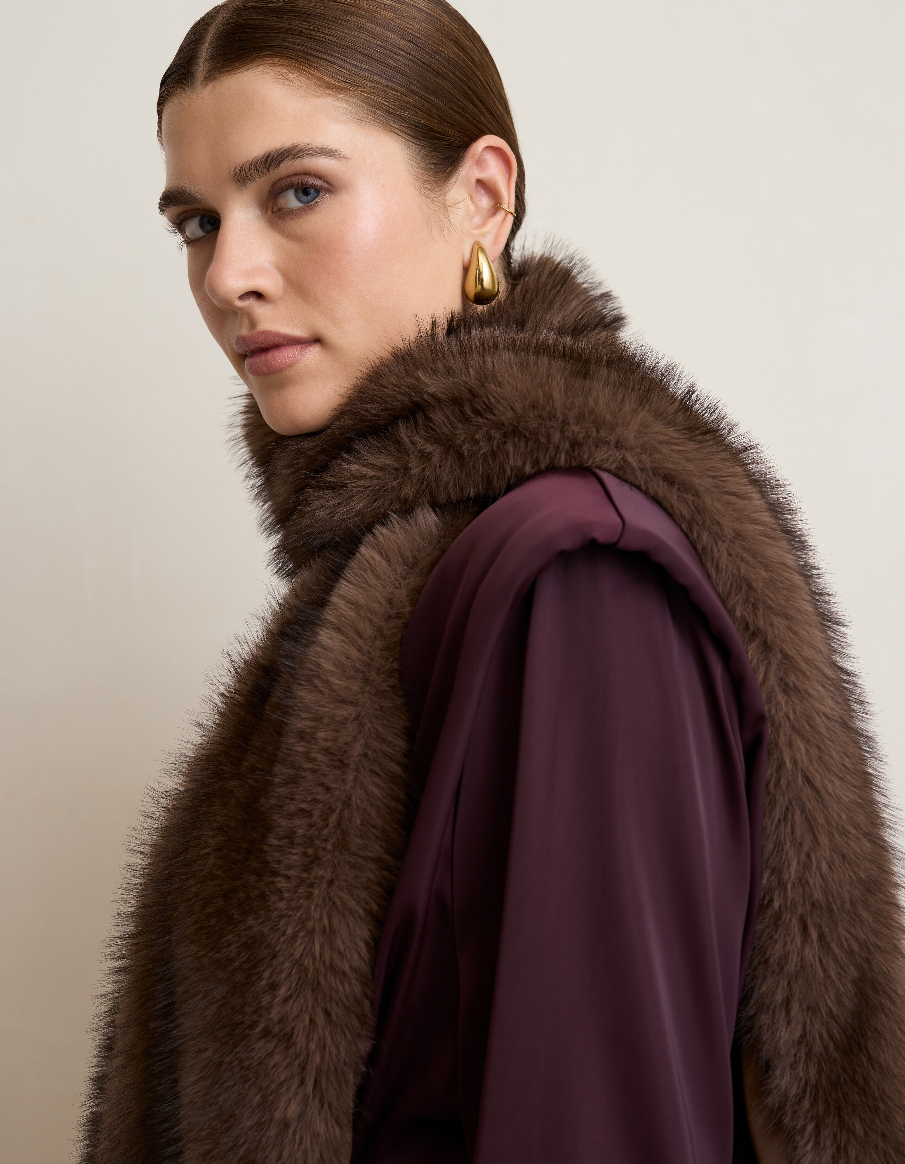 Faux Fur Pocket Sjaal Bruin By Mieke SHOEBY ACCESSOIRES