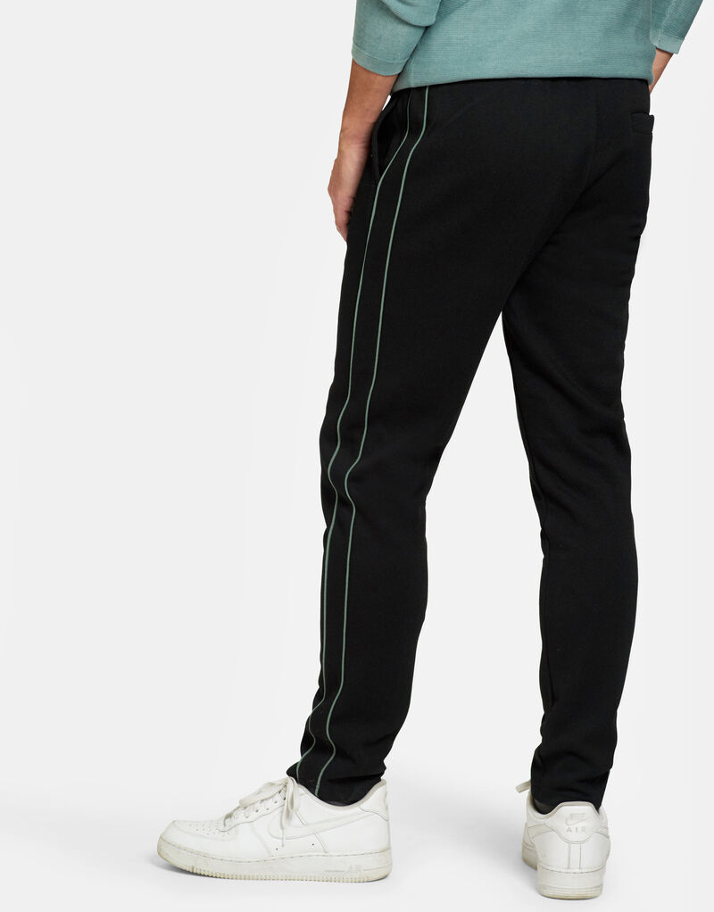 Nathan Jogger