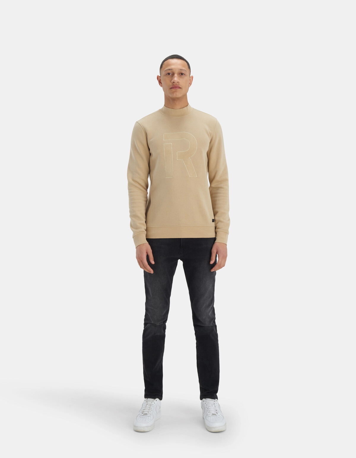 Jaro Sweater