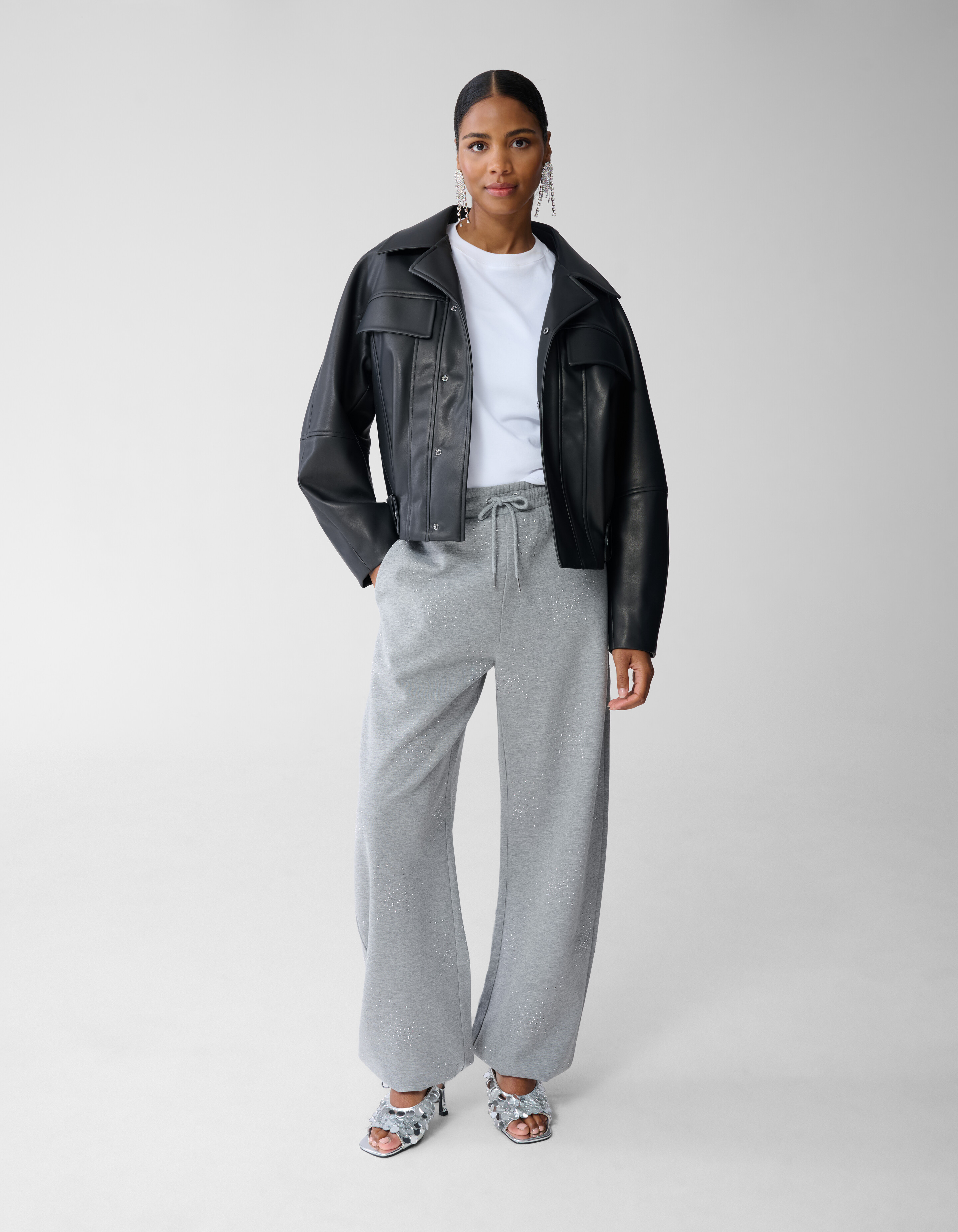 Oversized Vegan Leren Jack Zwart By Fred SHOEBY WOMEN