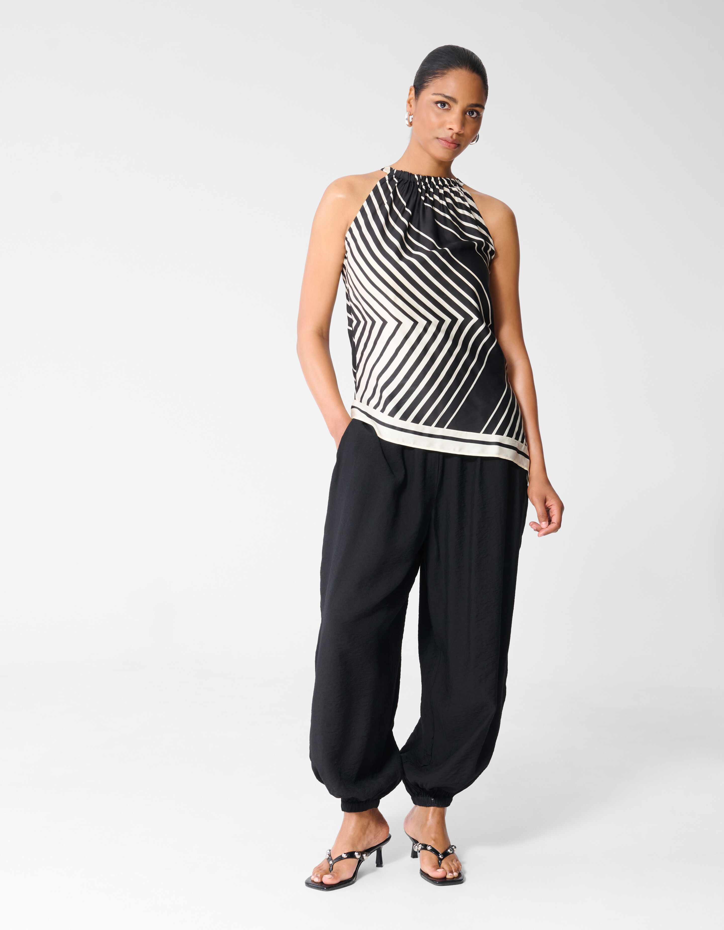 Graphic Halter Top Zwart/Wit SHOEBY WOMEN