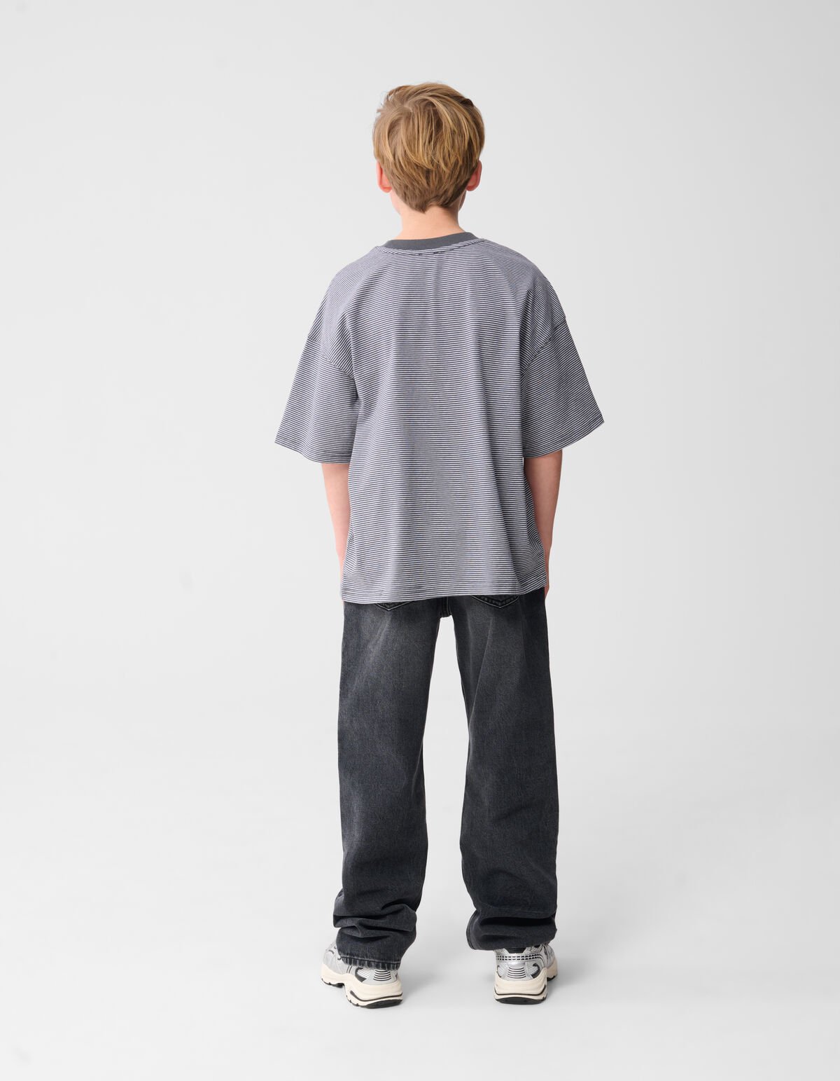 Stripe Artwork T-Shirt Zwart/Wit SHOEBY BOYS