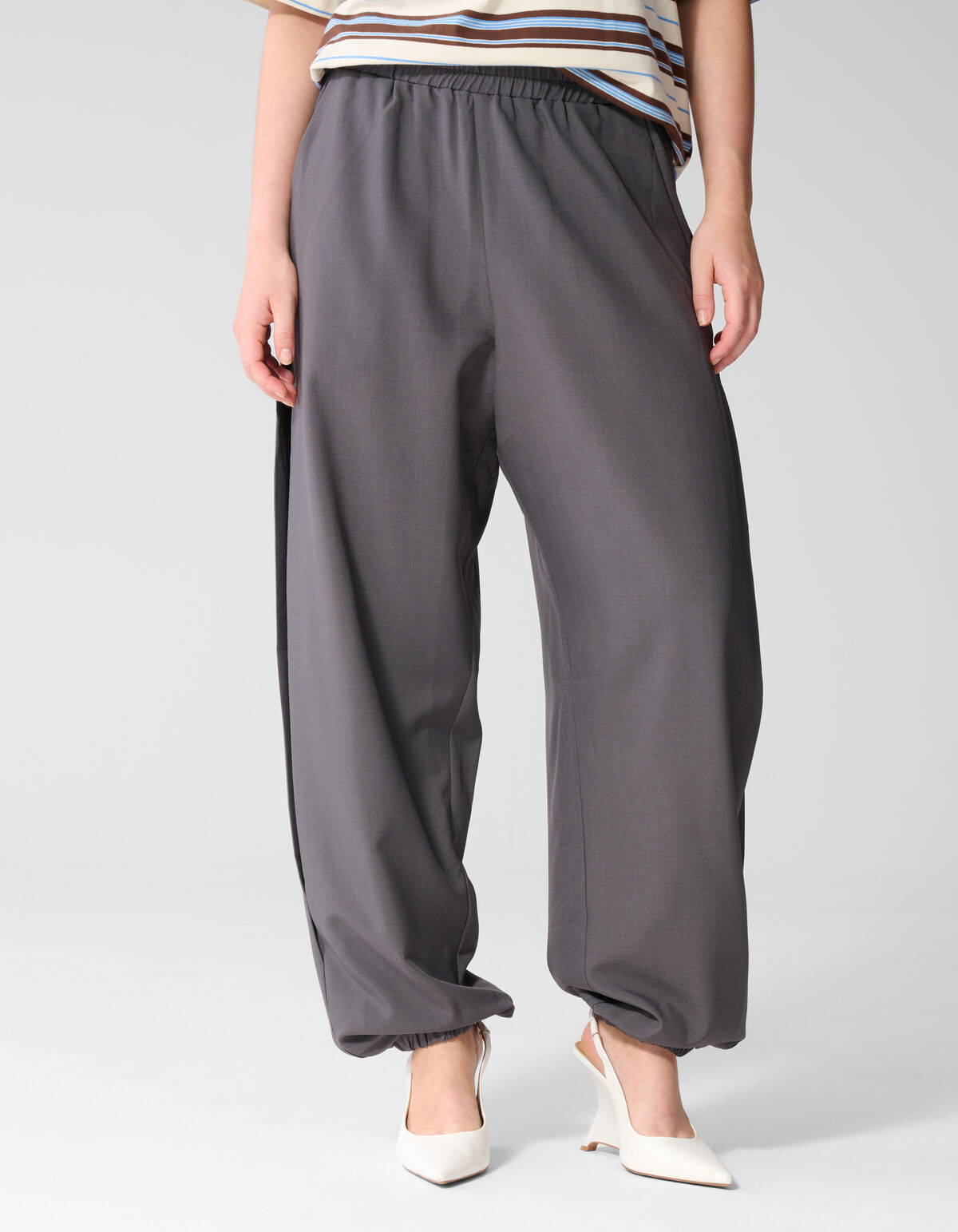Pleat Balloon Fit Broek Grijs SHOEBY WOMEN