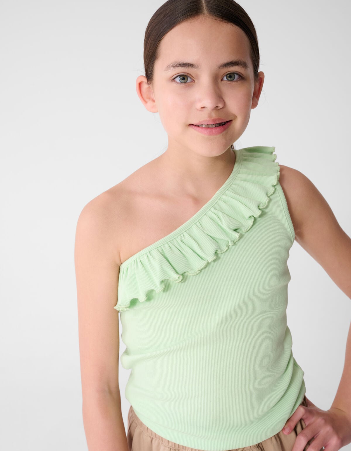 One Shoulder Ruffle Top Lichtgroen SHOEBY GIRLS