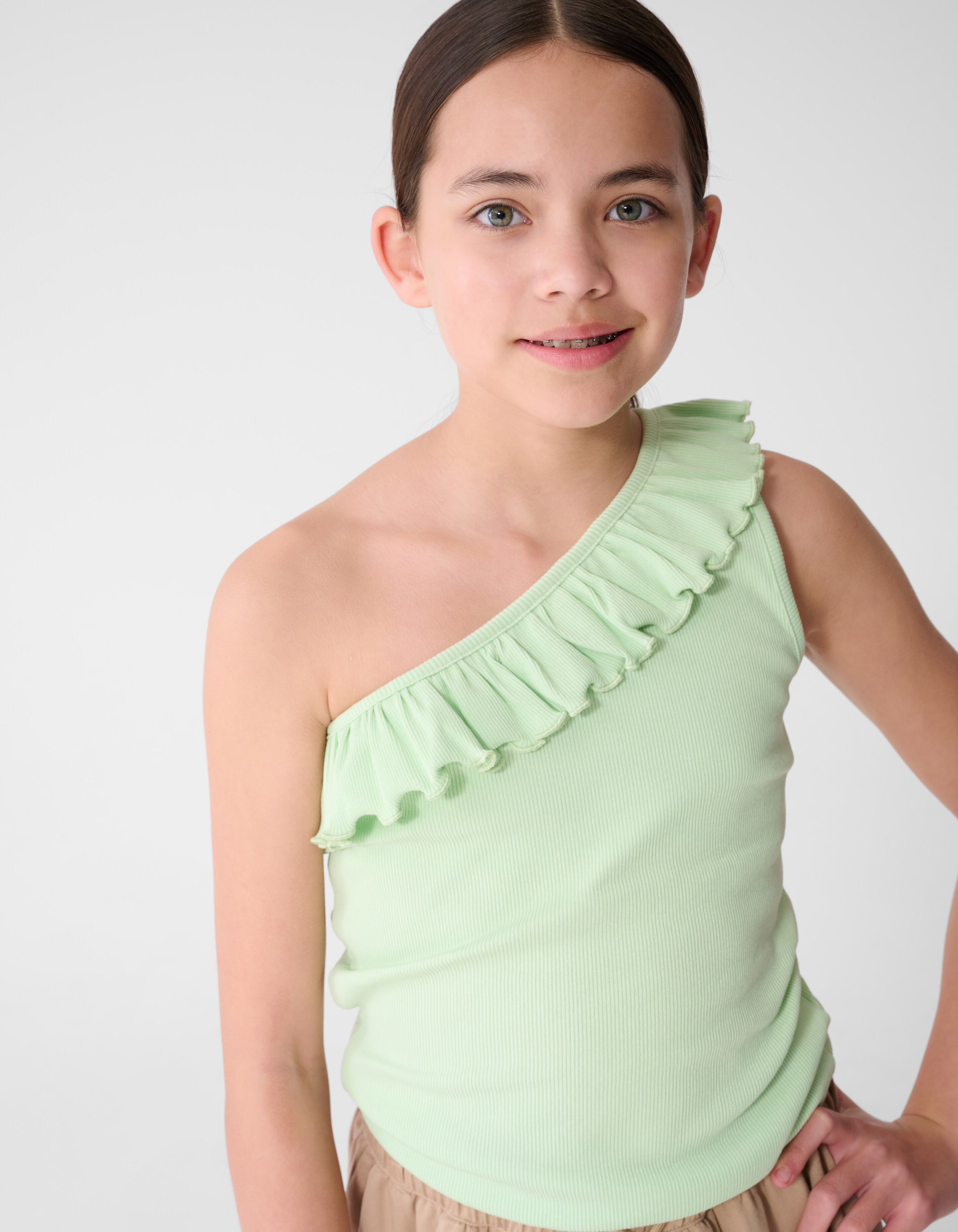 One Shoulder Ruffle Top Lichtgroen SHOEBY GIRLS