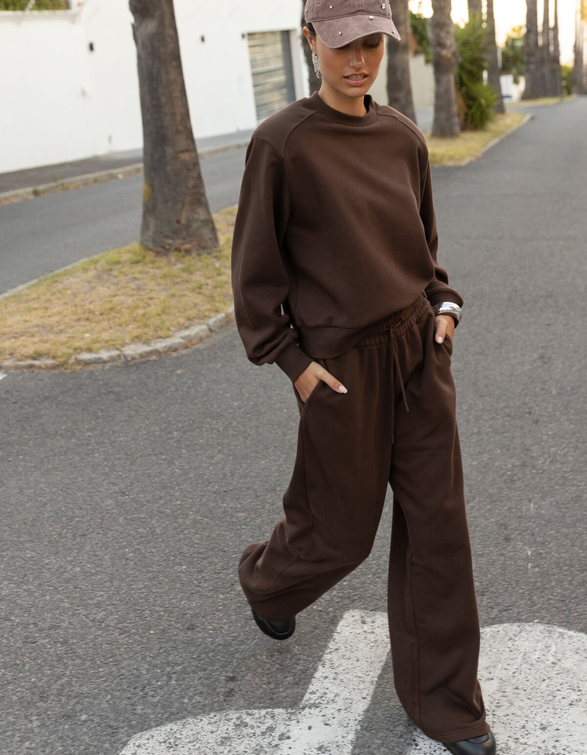 Wide Leg Jogger Broek Bruin SHOEBY WOMEN