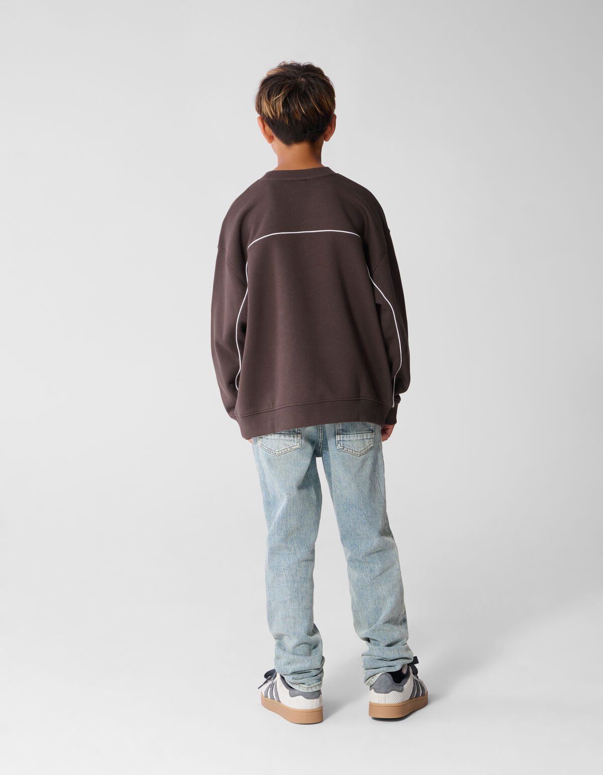 Sporty Sweater Donkerbruin SHOEBY BOYS