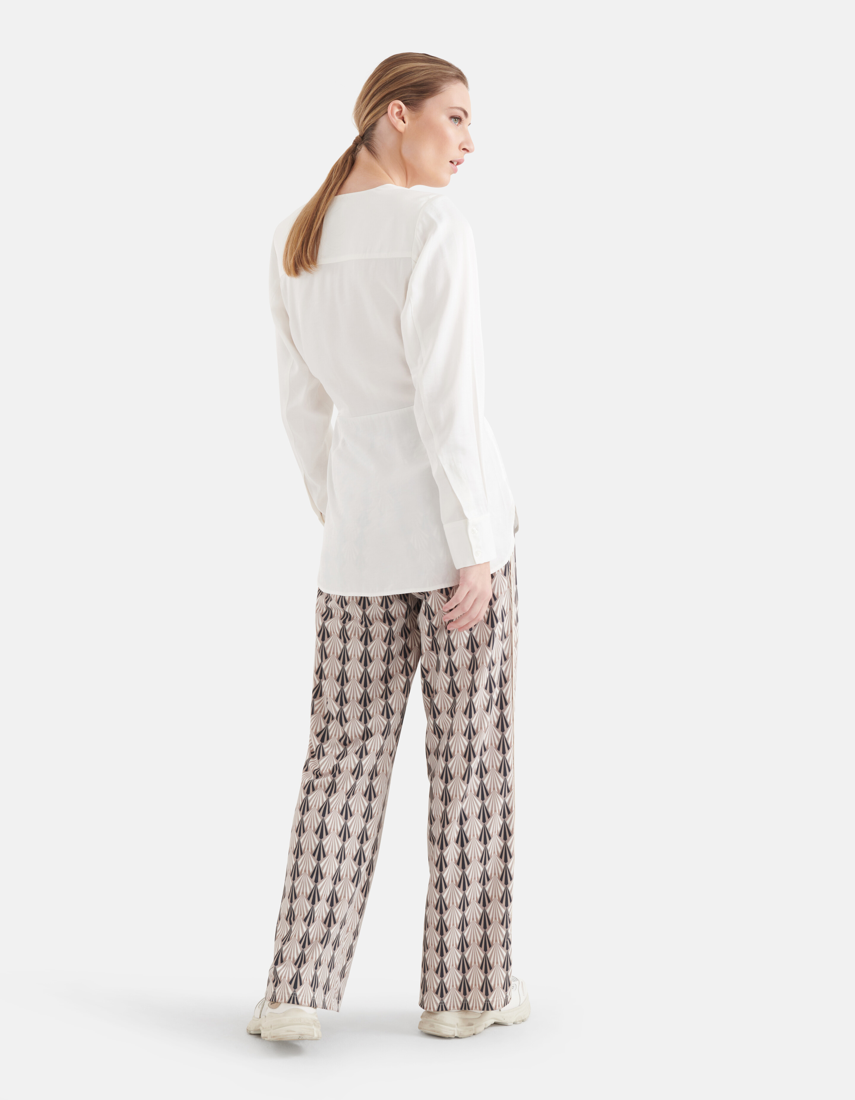 Satijnen Wrap Blouse Gebroken Wit By Mieke SHOEBY WOMEN