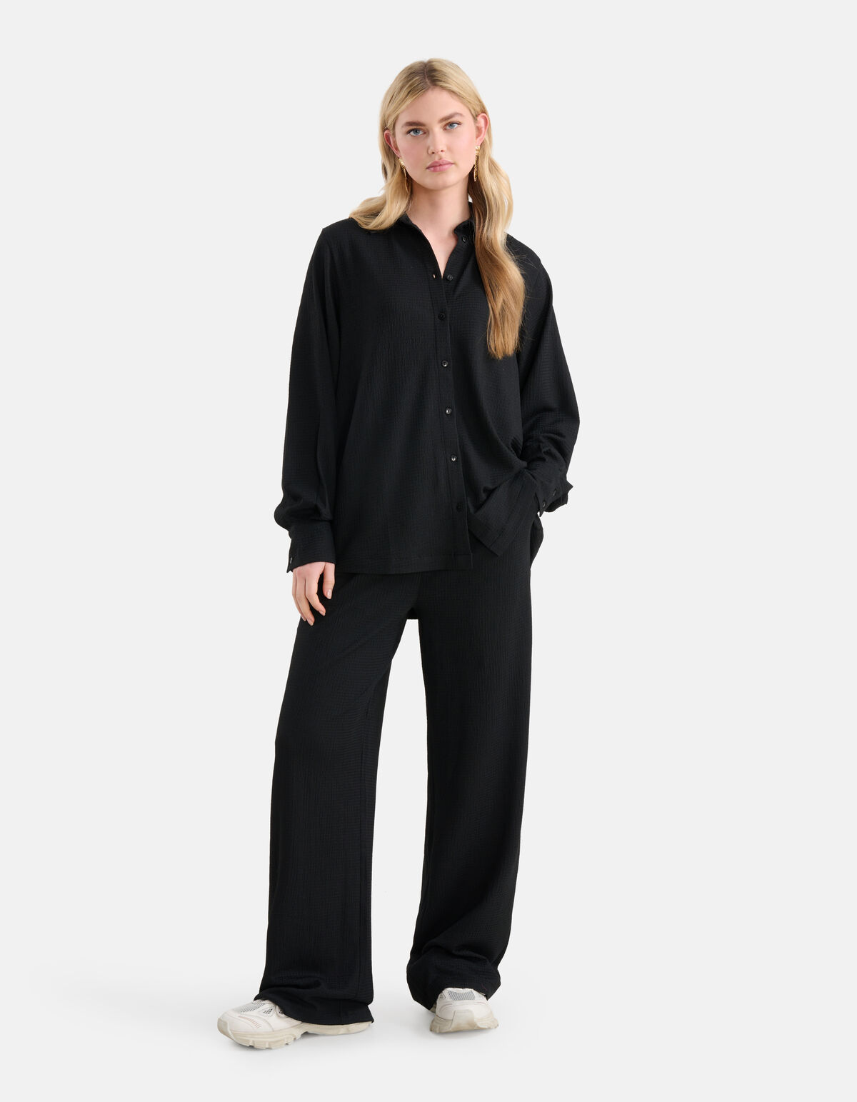 Crinkle Blouse Zwart SHOEBY WOMEN