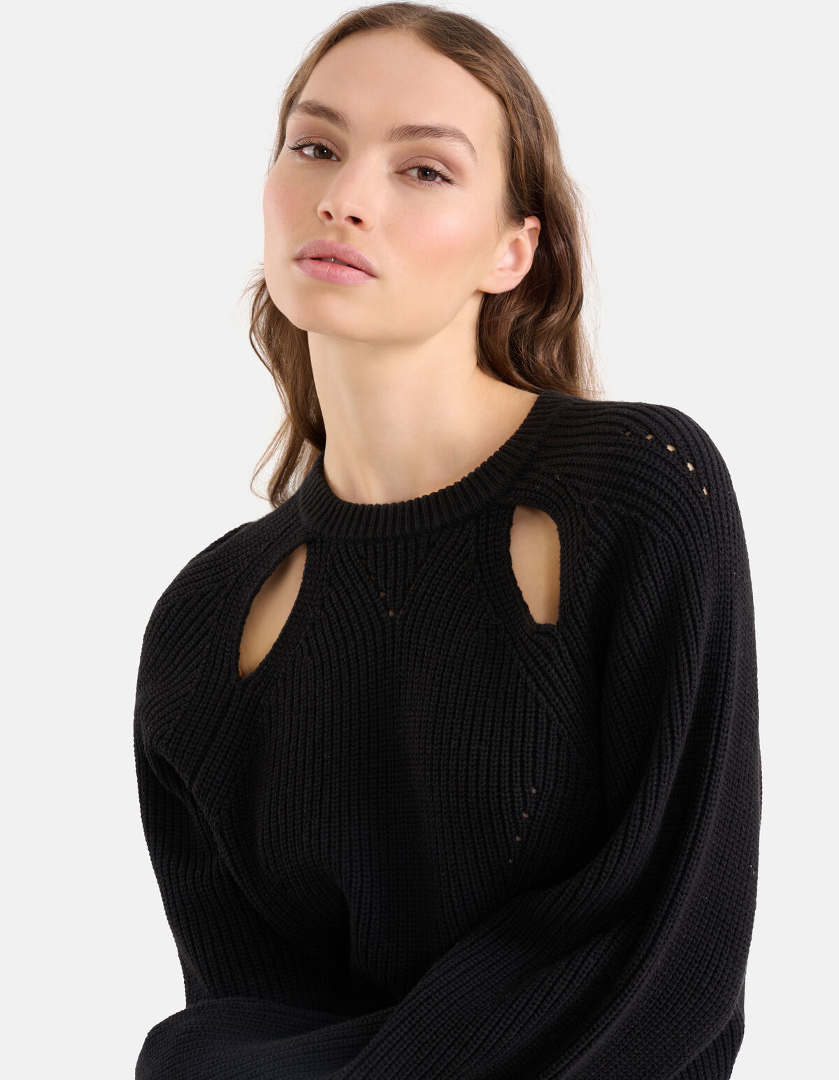 Cut Out Trui Zwart SHOEBY WOMEN