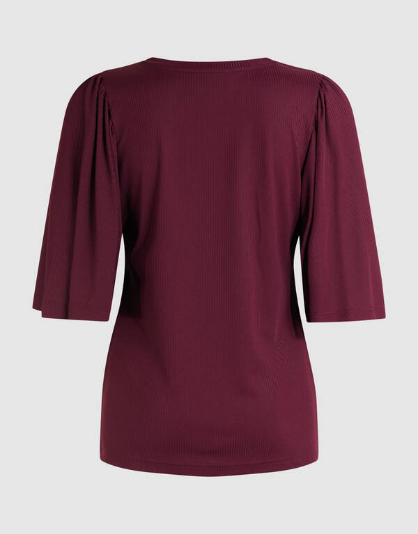 Ruffle Rib Top Donkerrood SHOEBY WOMEN
