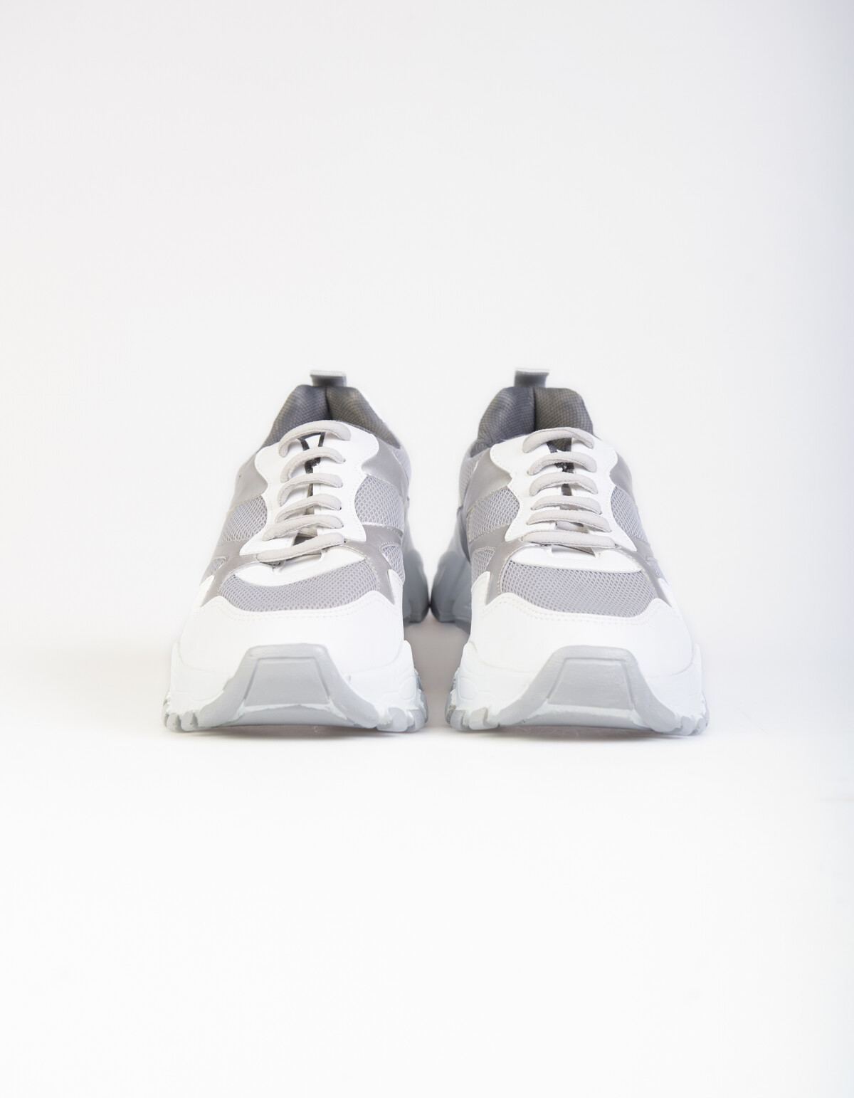 Suzie Sneakers