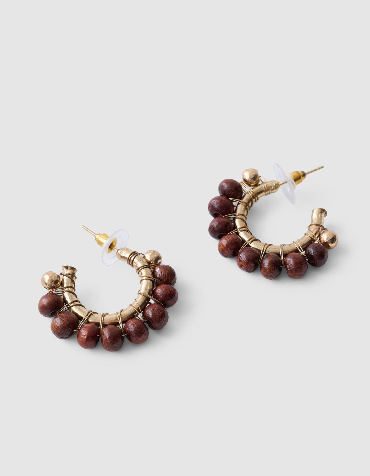 Beaded Wood Hoop Oorbellen Bruin SHOEBY ACCESSOIRES