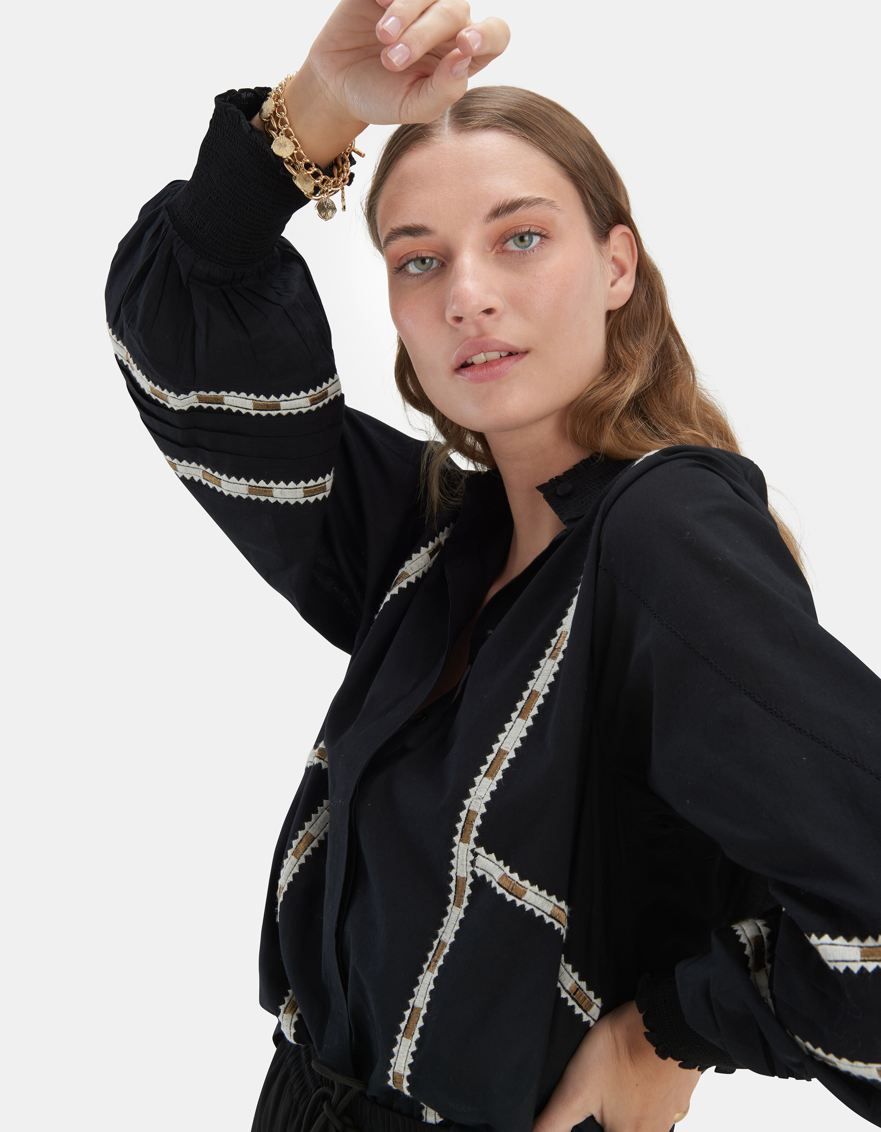 Gold Blouse EKSEPT