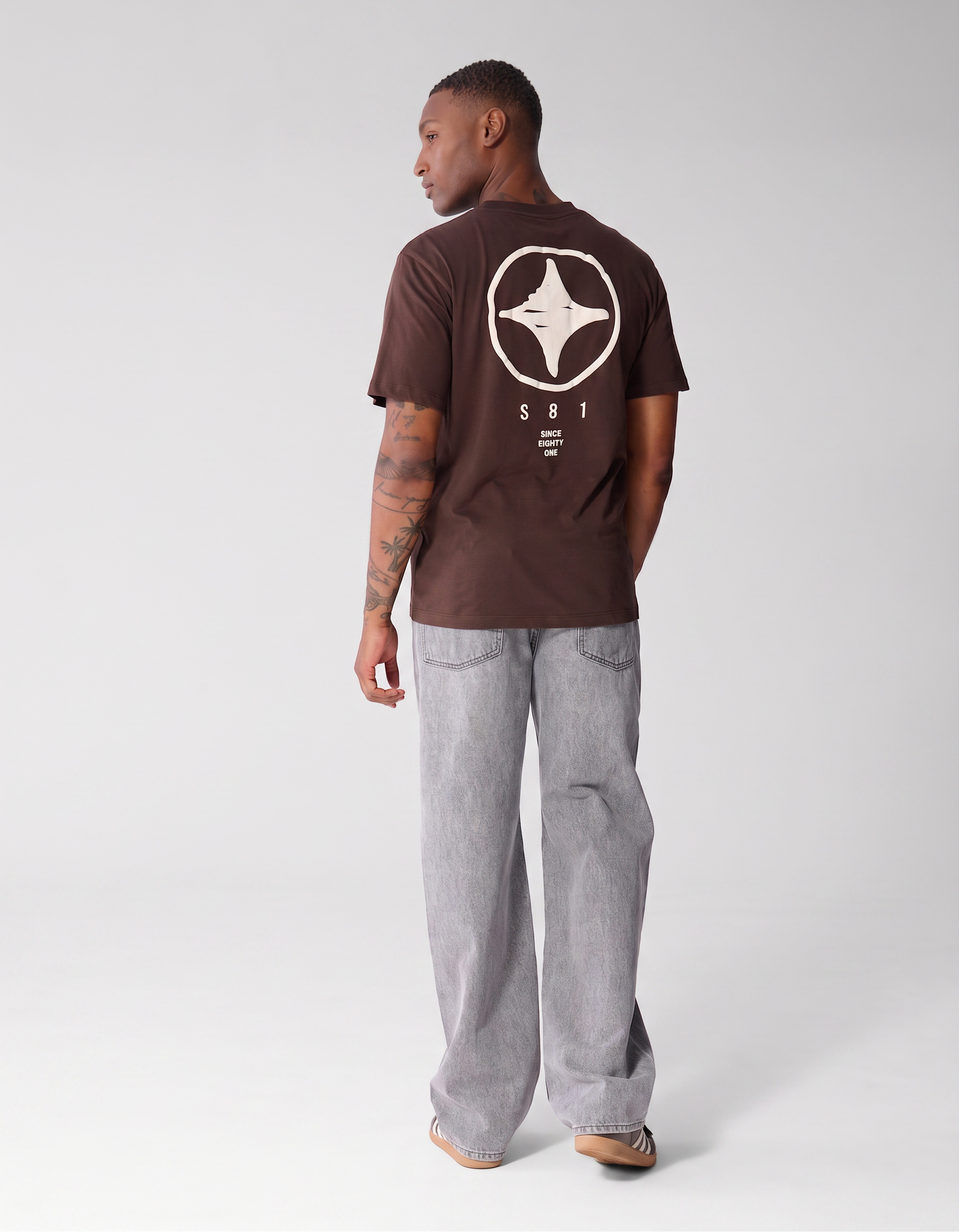 Scratched Artwork T-shirt Donkerbruin SHOEBY MEN