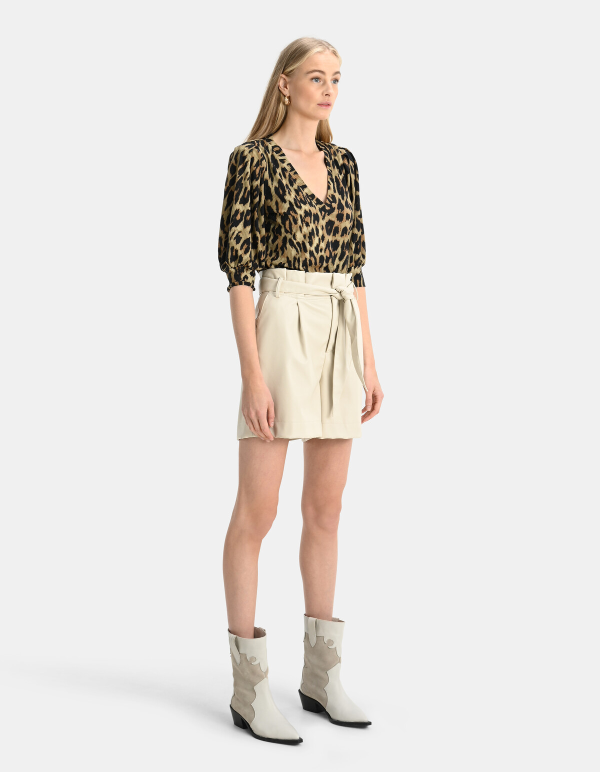 Vegan Leather Paperbag Short EKSEPT