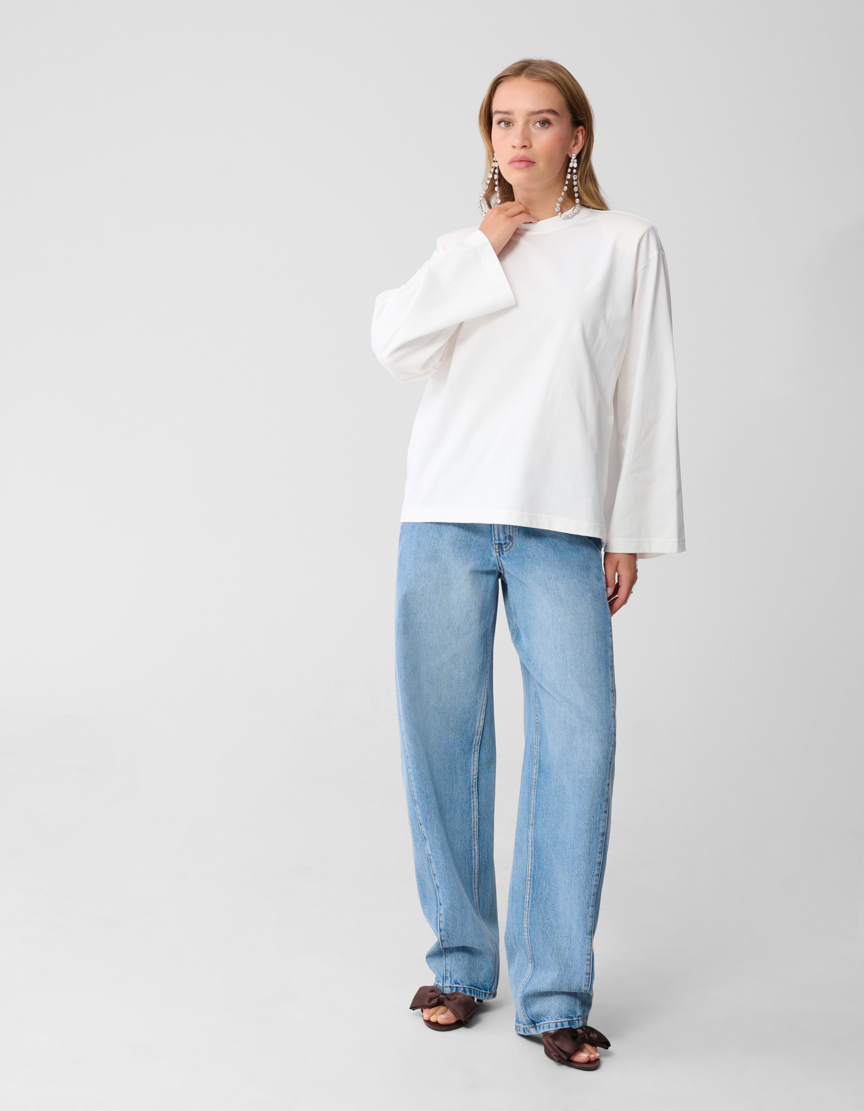 Oversized Longsleeve T-shirt Wit By Monica SHOEBY WOMEN