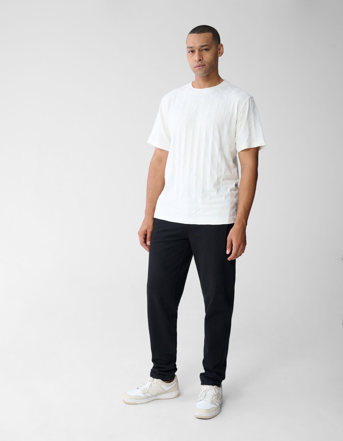 Jacquard Spark Logo T-shirt Gebroken Wit SHOEBY MEN