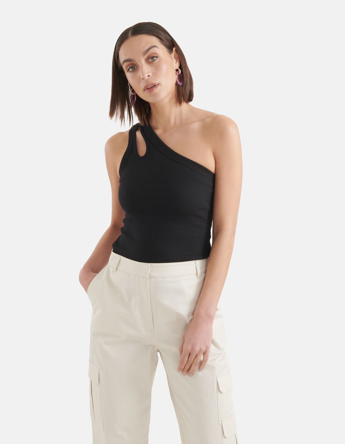 Asymmetrische Cut Out Top Zwart SHOEBY WOMEN