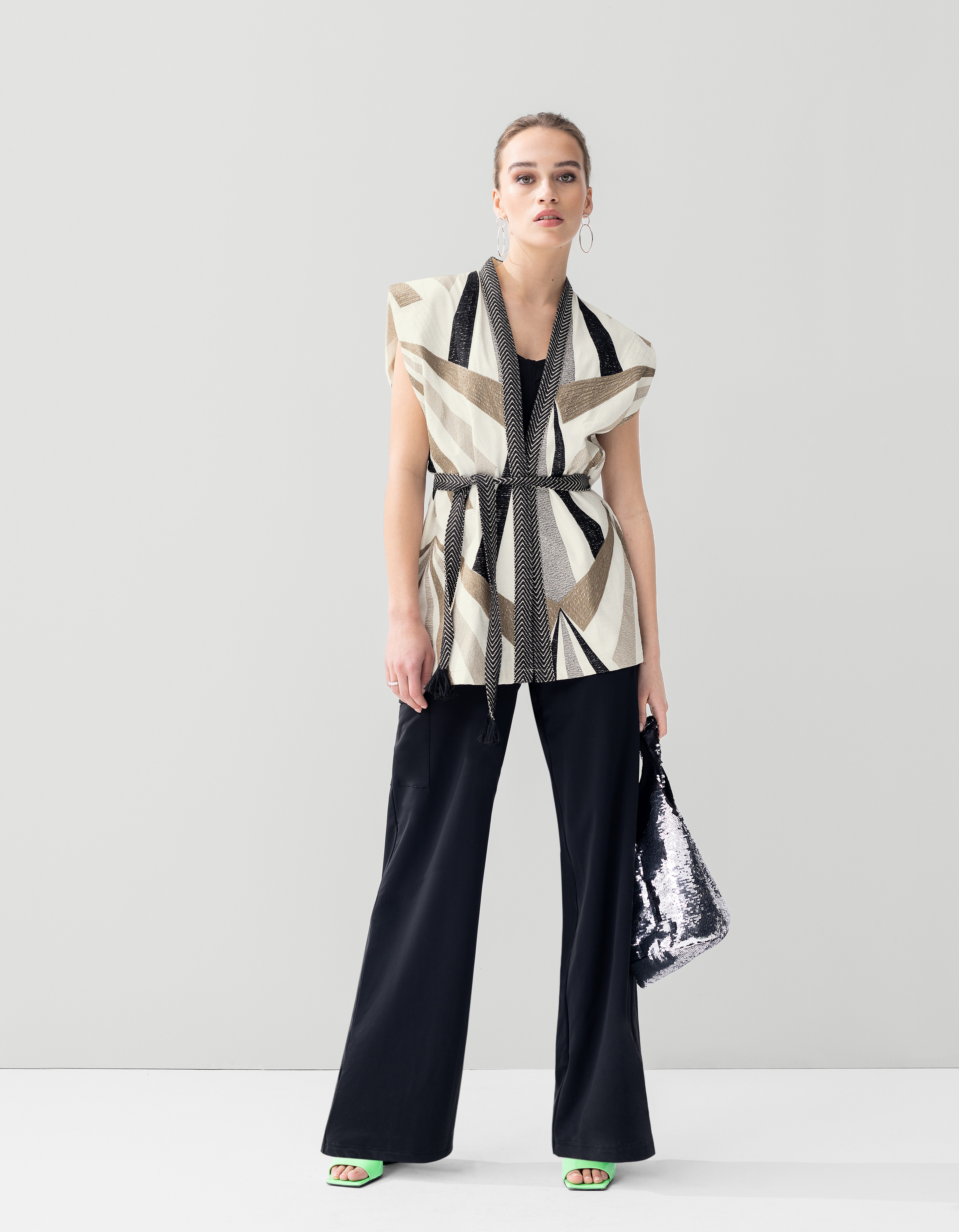 Grafisch Sleeveless Gilet Gebroken Wit By Mieke SHOEBY WOMEN