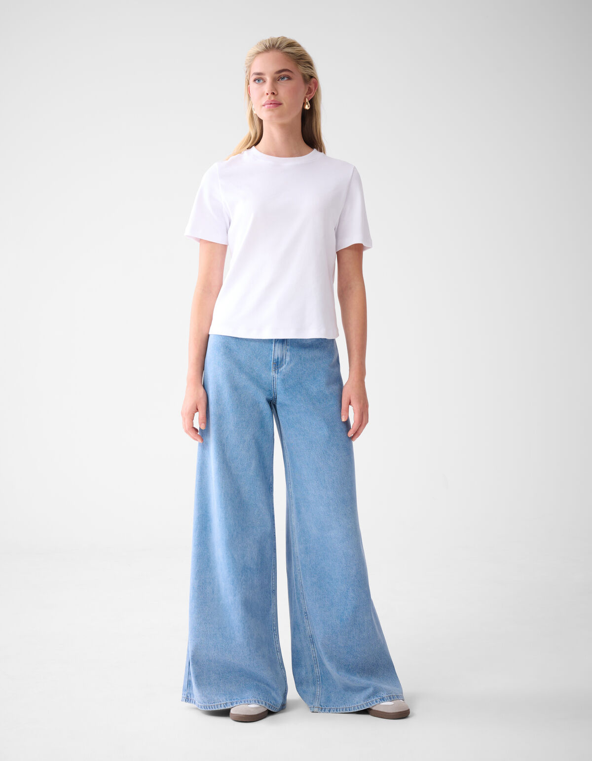 Basis T-shirt Wit By Lonneke SHOEBY WOMEN