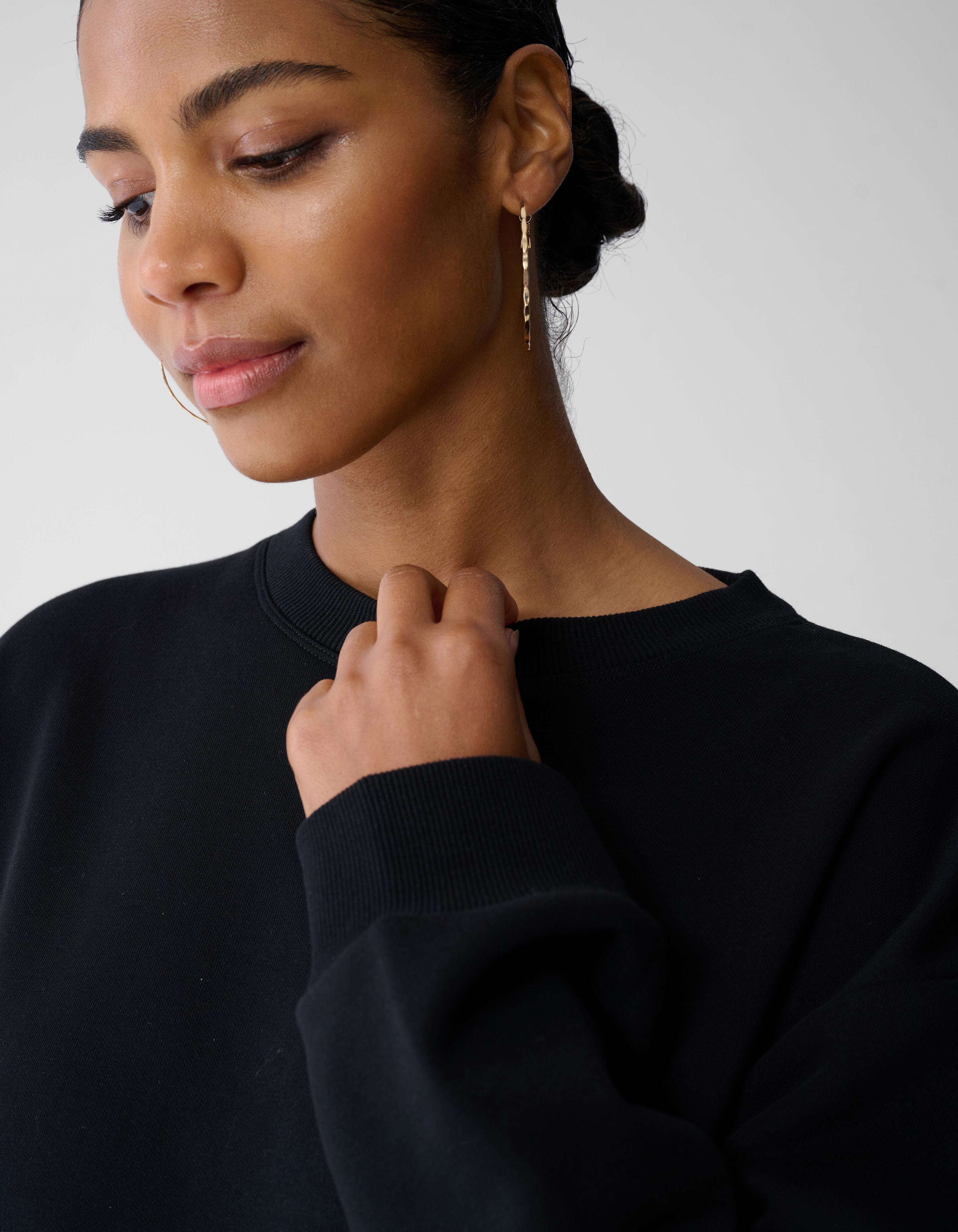 Oversized Sweat Ruffle Jurk Zwart By Fred SHOEBY WOMEN