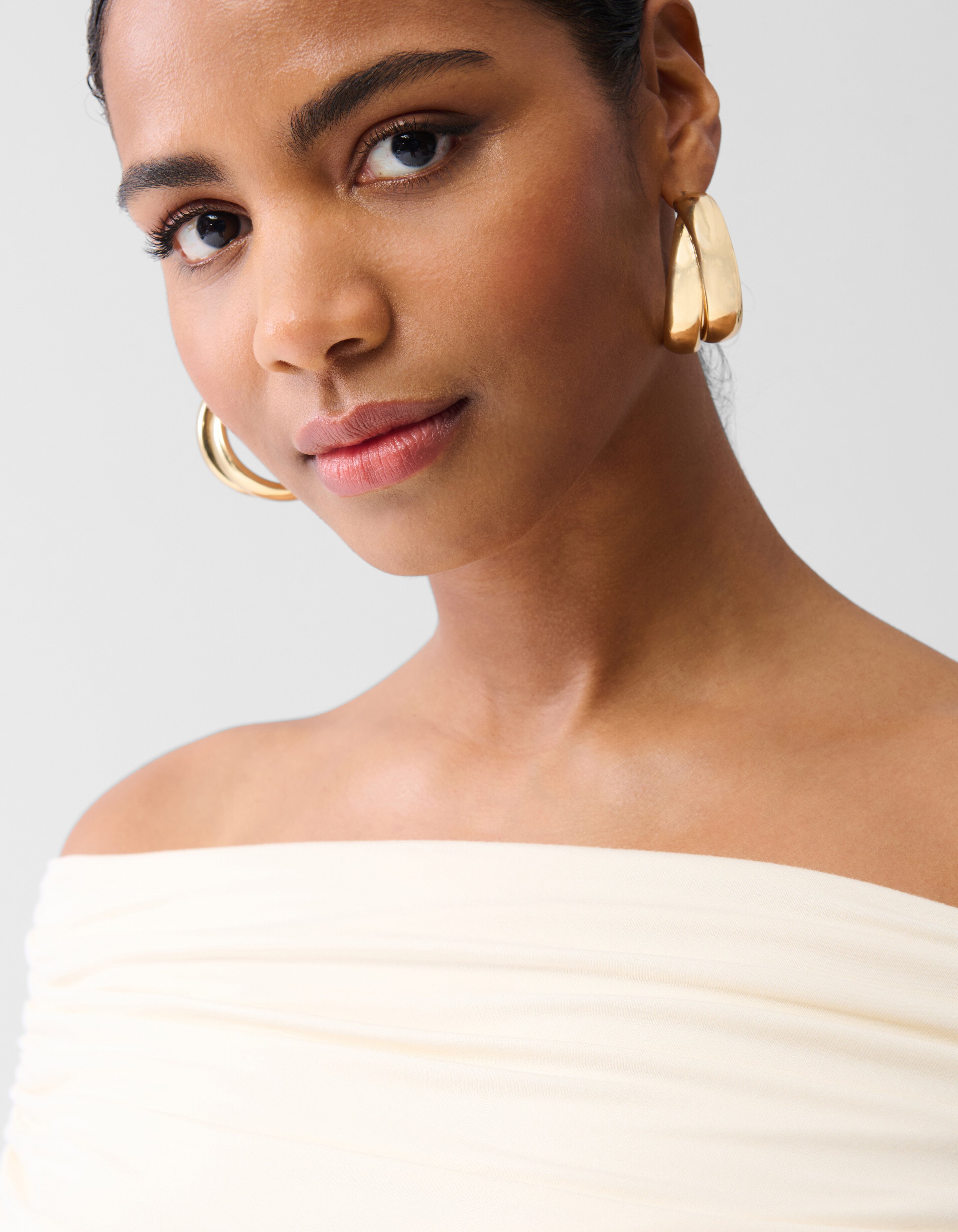 Off-shoulder Top Gebroken Wit By Fred SHOEBY WOMEN