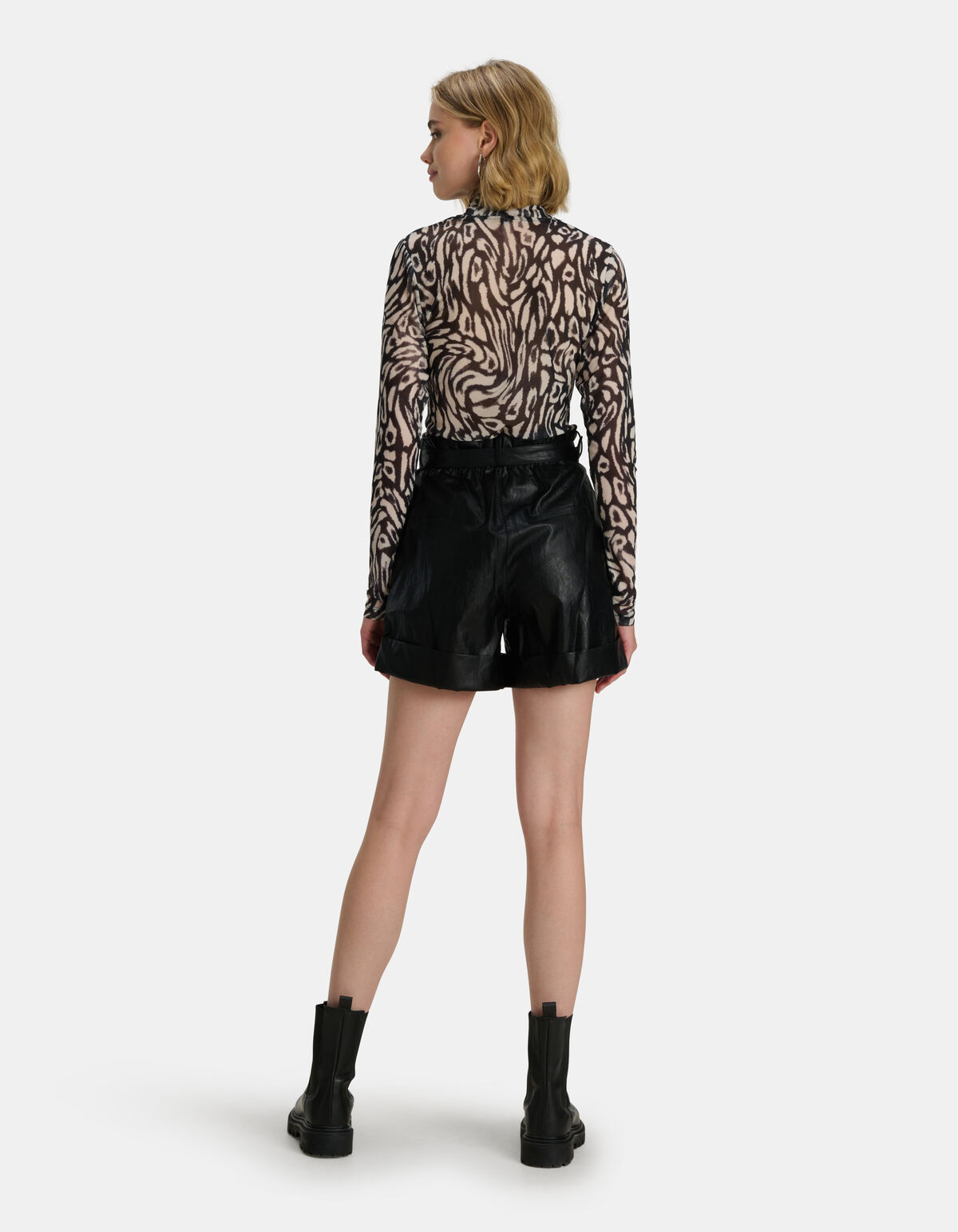 Leopard Print Mesh Top Zwart/Wit SHOEBY WOMEN