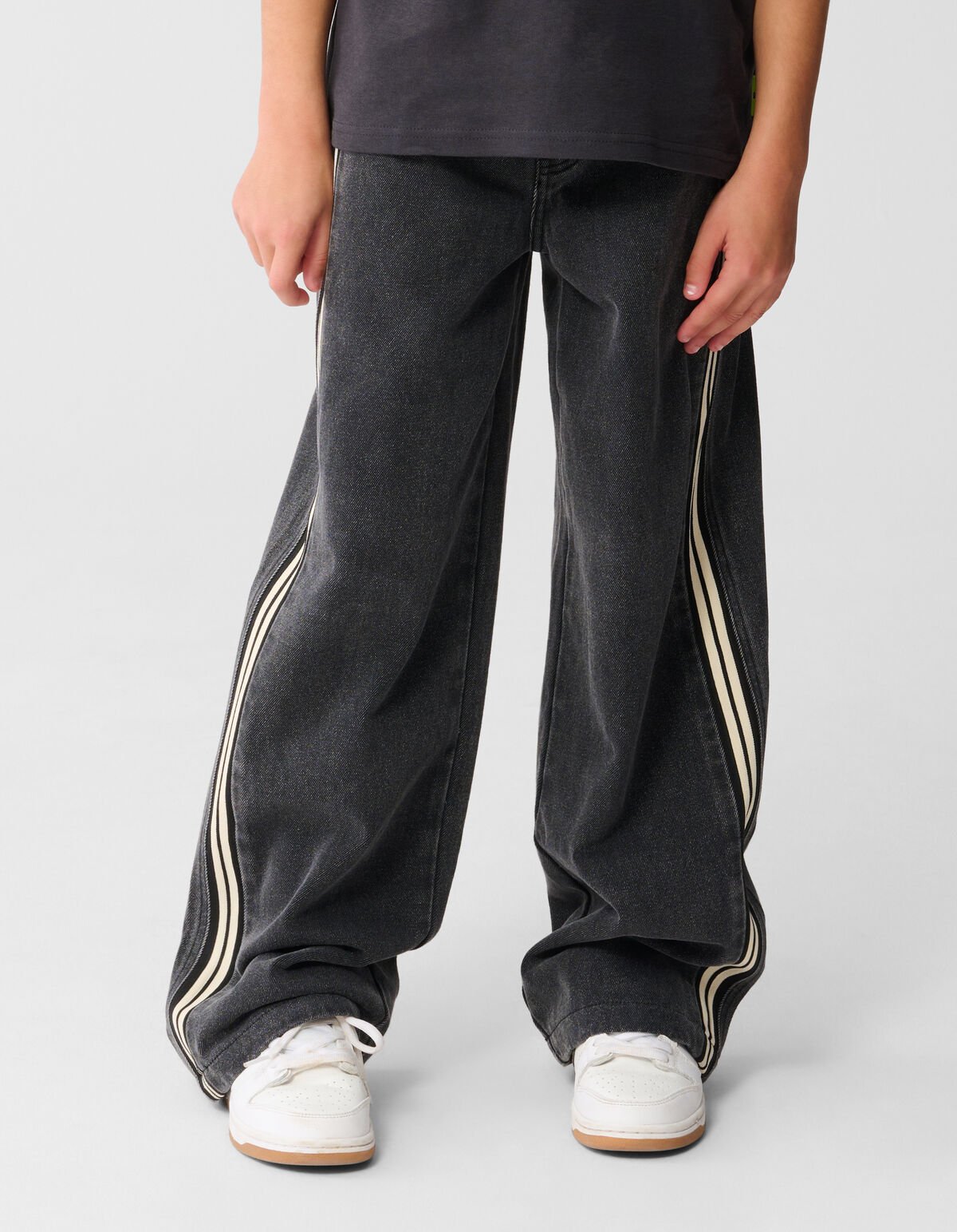 Sporty Baggy Fit Jeans Donkergrijs SHOEBY BOYS